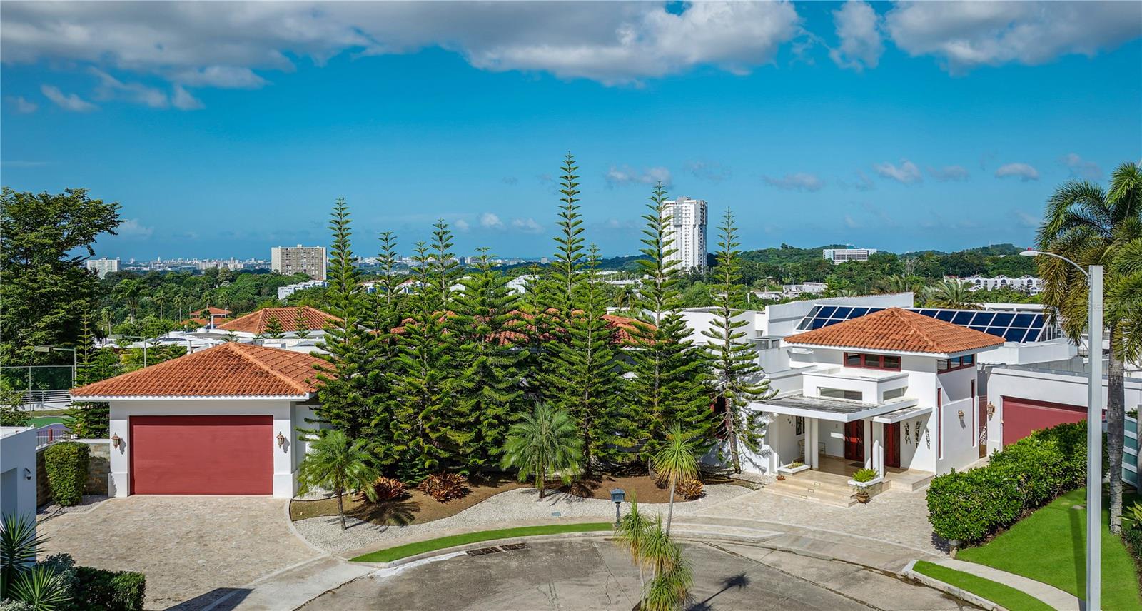 95-96 MIRADOR ST., PASEO ALTO, LOS PASEOS DE SAN JUAN