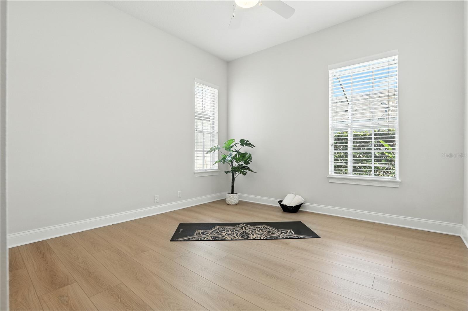 KEENES POINTE - Residential