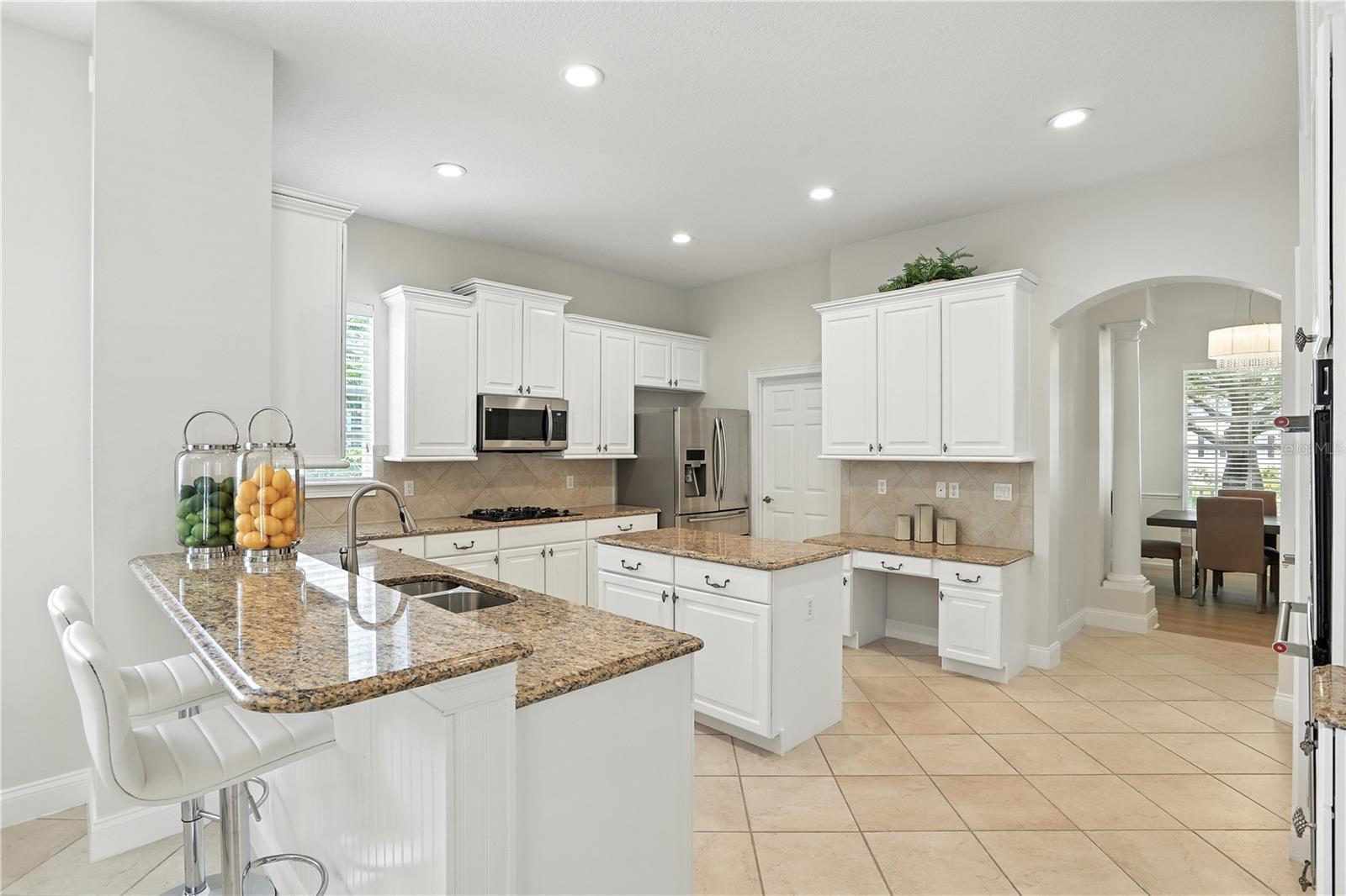 KEENES POINTE - Residential