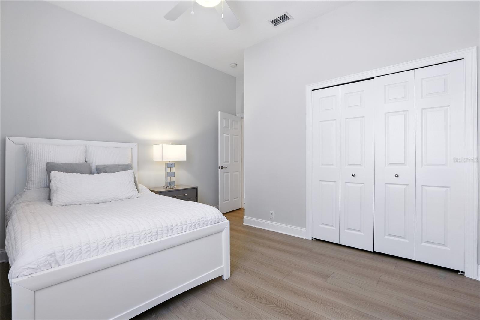 KEENES POINTE - Residential