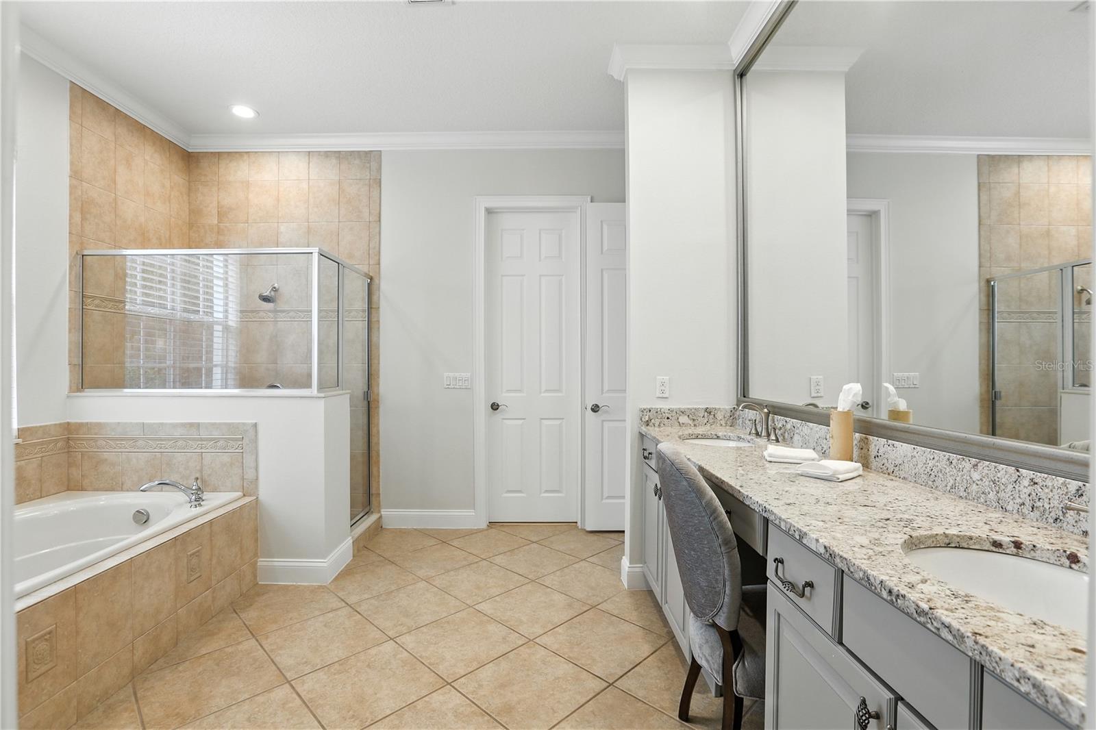 KEENES POINTE - Residential