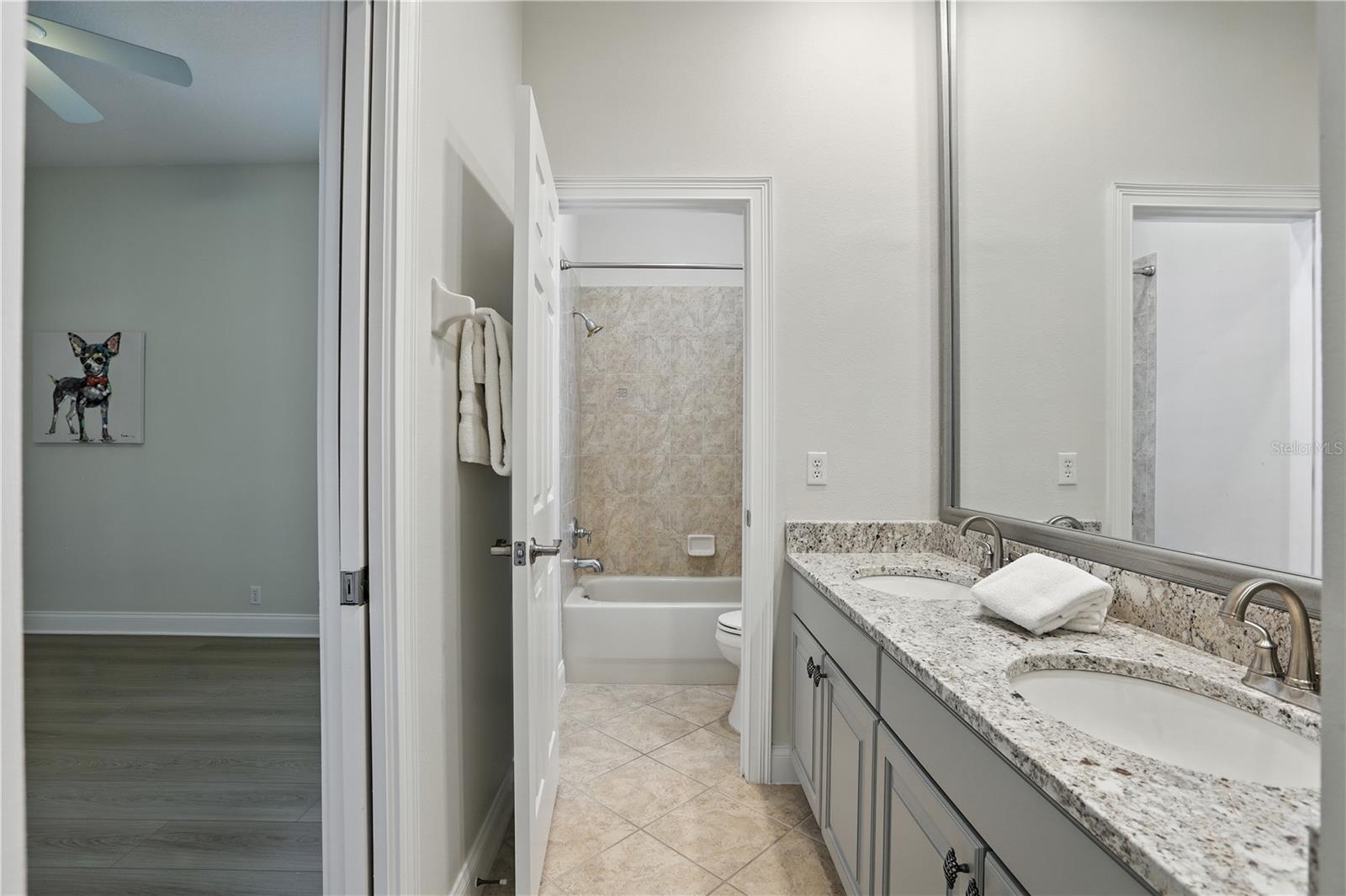 KEENES POINTE - Residential