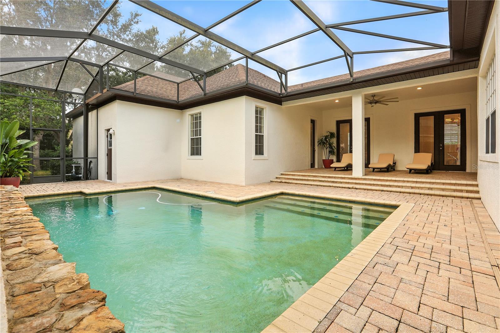 KEENES POINTE - Residential