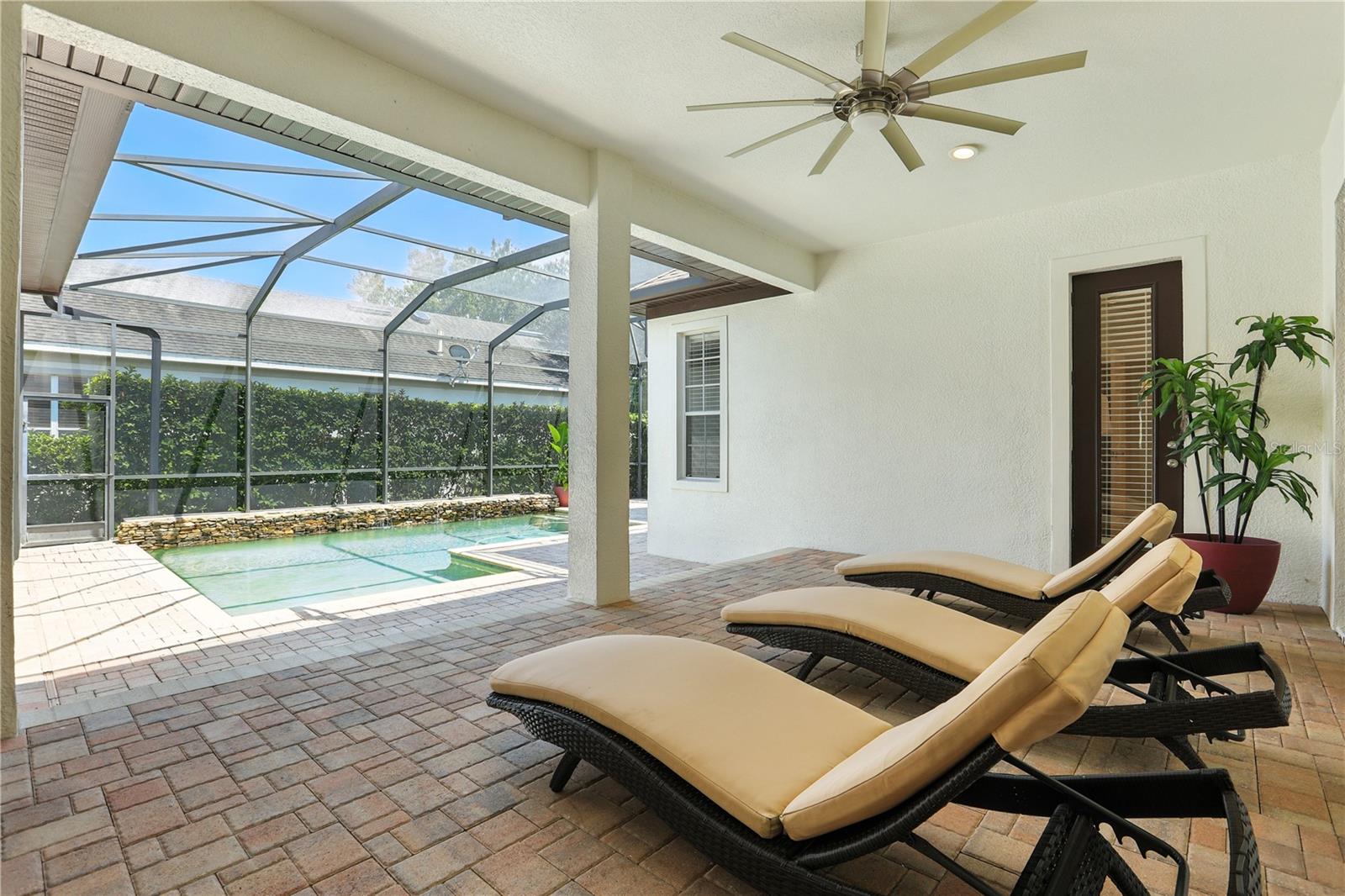 KEENES POINTE - Residential
