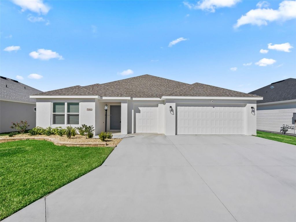 Photo of 7182 Tippett Trail, The Villages, FL 34762 (MLS # G5106766)