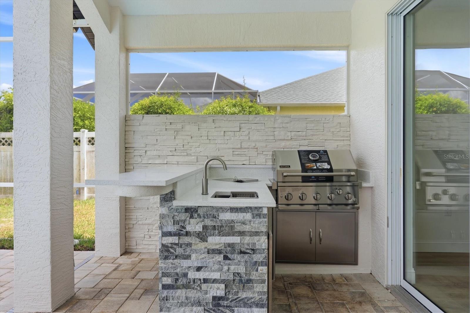 CHARLESTON POINTE PH A AT UNIV PLACE - Residential