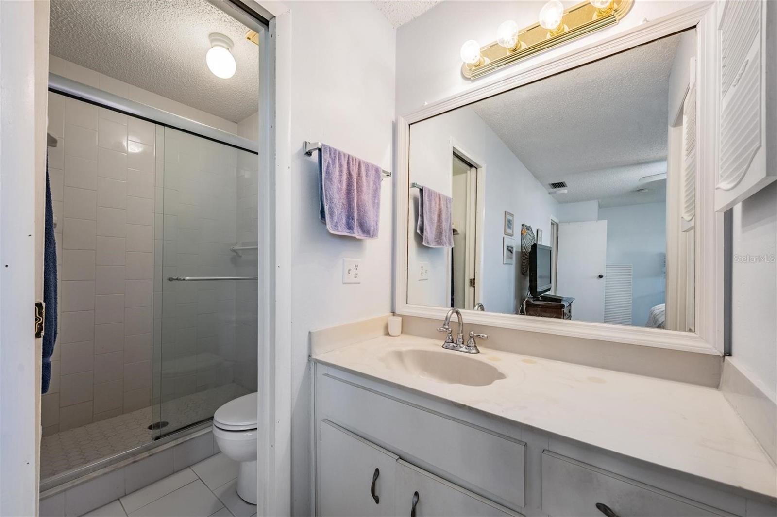 SEA SHELL OF INDIAN SHORES - Residential