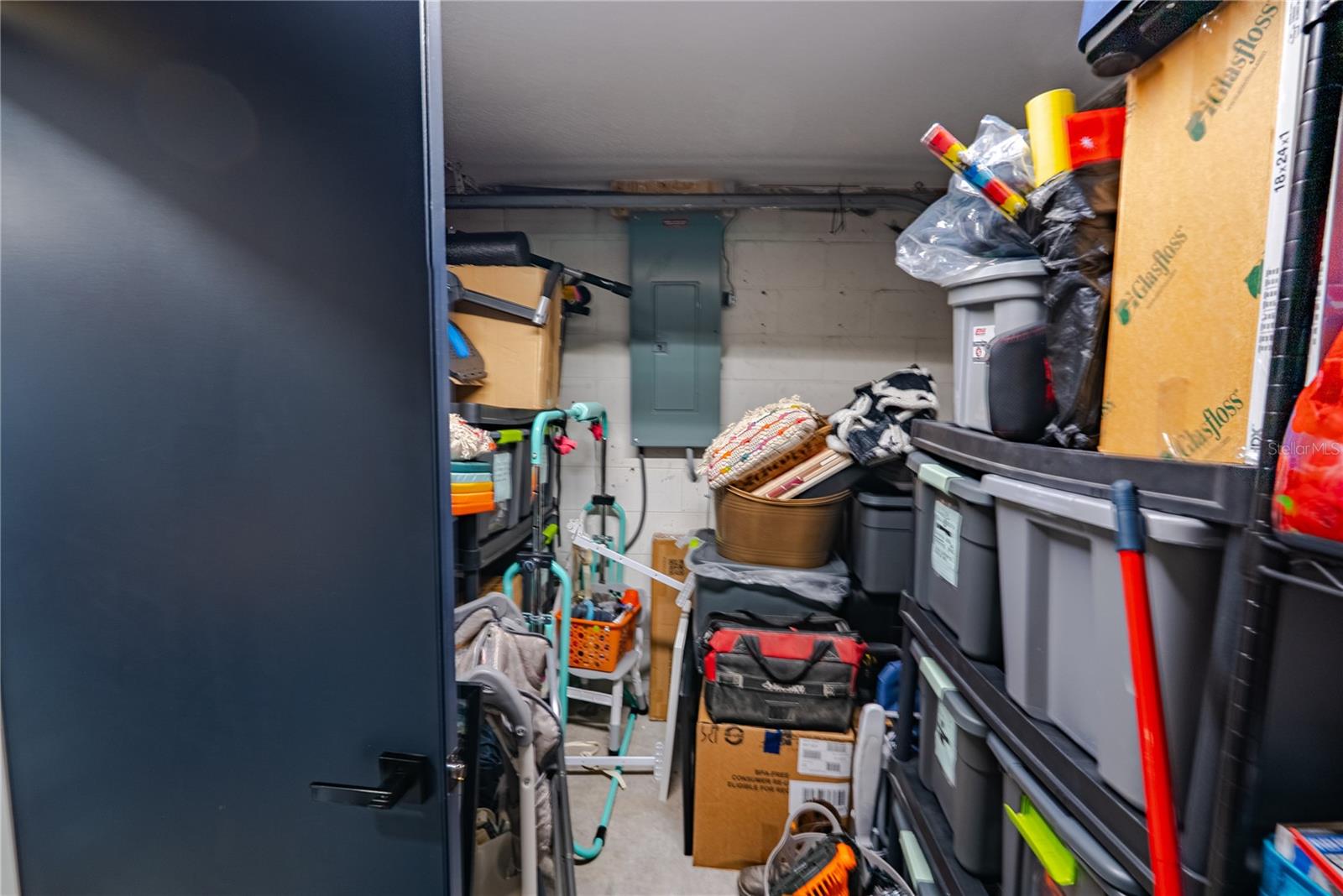 LOGAN GATE VILLG PH III UN 1 - Residential