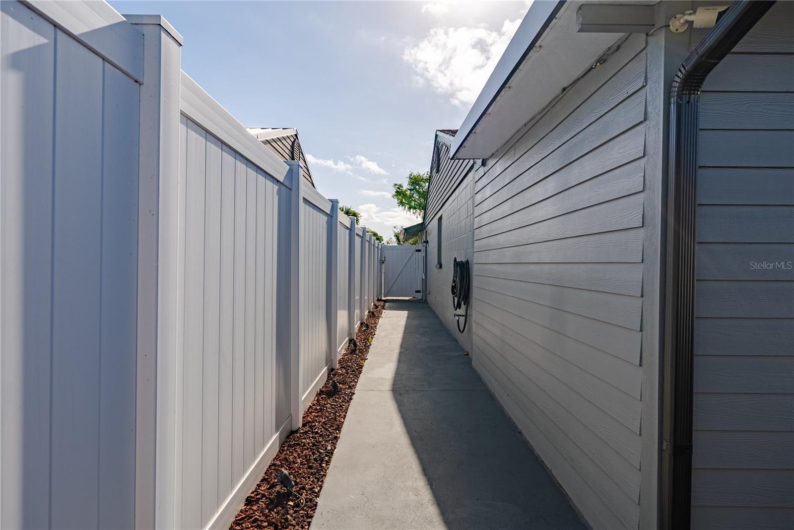 LOGAN GATE VILLG PH III UN 1 - Residential