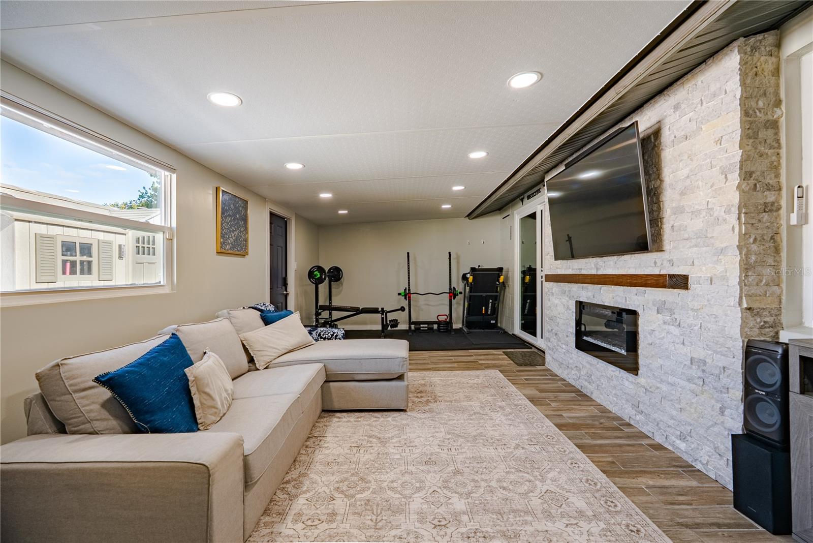 LOGAN GATE VILLG PH III UN 1 - Residential