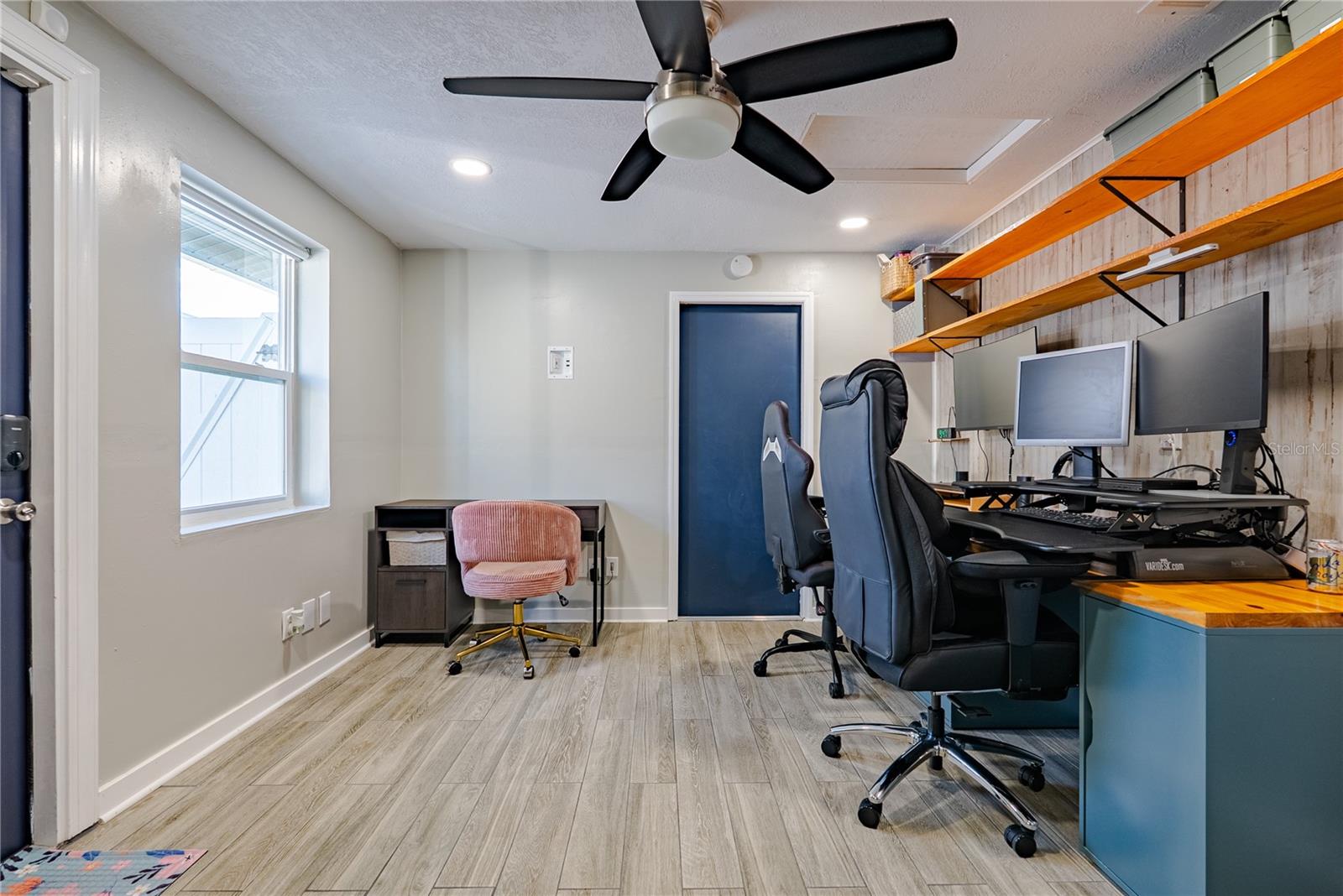 LOGAN GATE VILLG PH III UN 1 - Residential