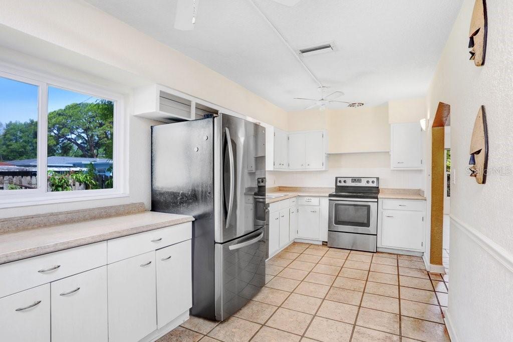 LAKE MAGGIORE PARK R - Residential