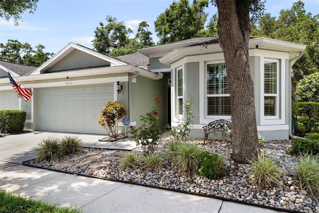 Photo of 8562 Acorn Ridge Court, Tampa, FL 33625 (MLS # TB8386967)