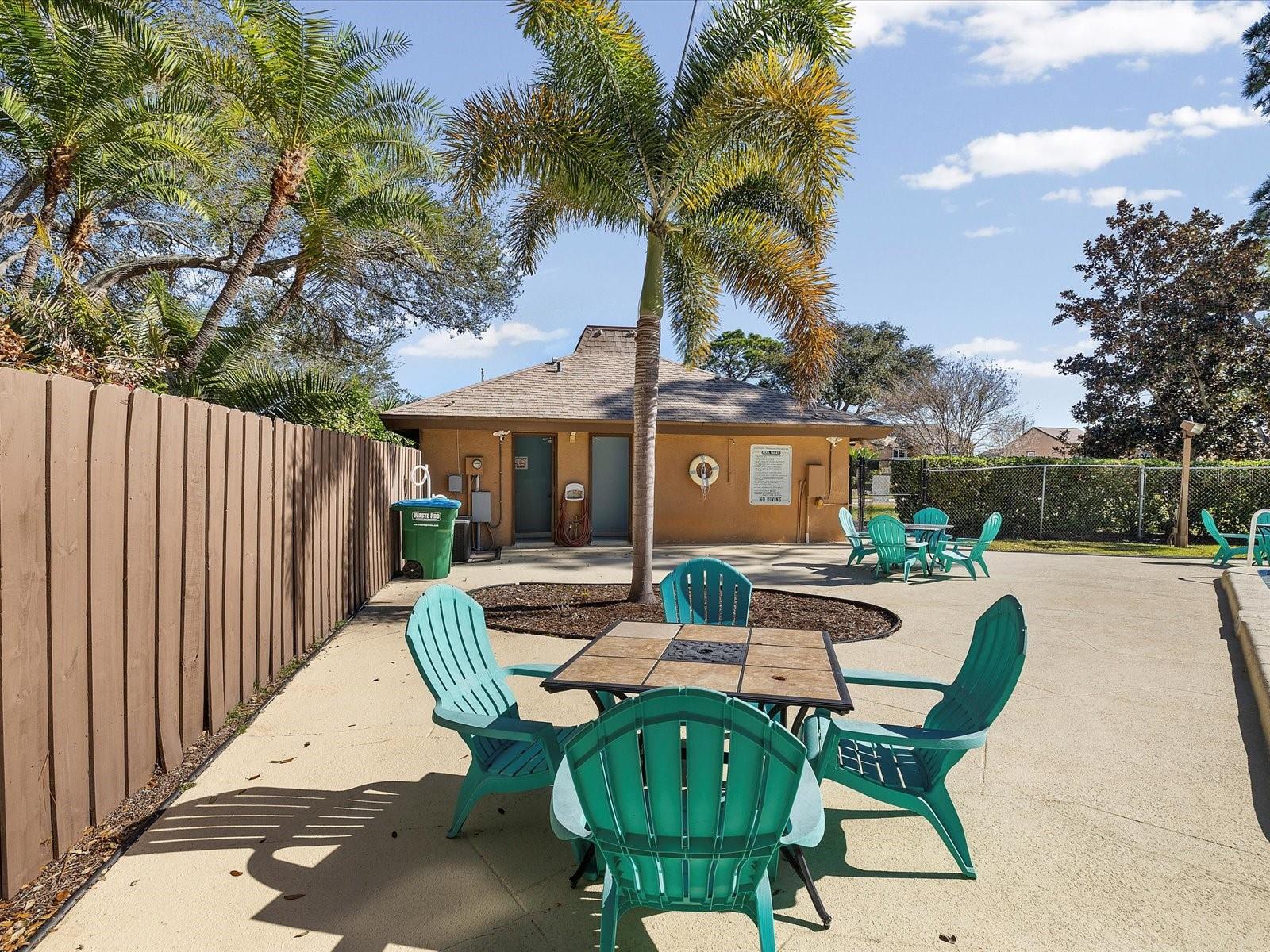 CLEARBROOKE TWNHS PH 3 - Residential