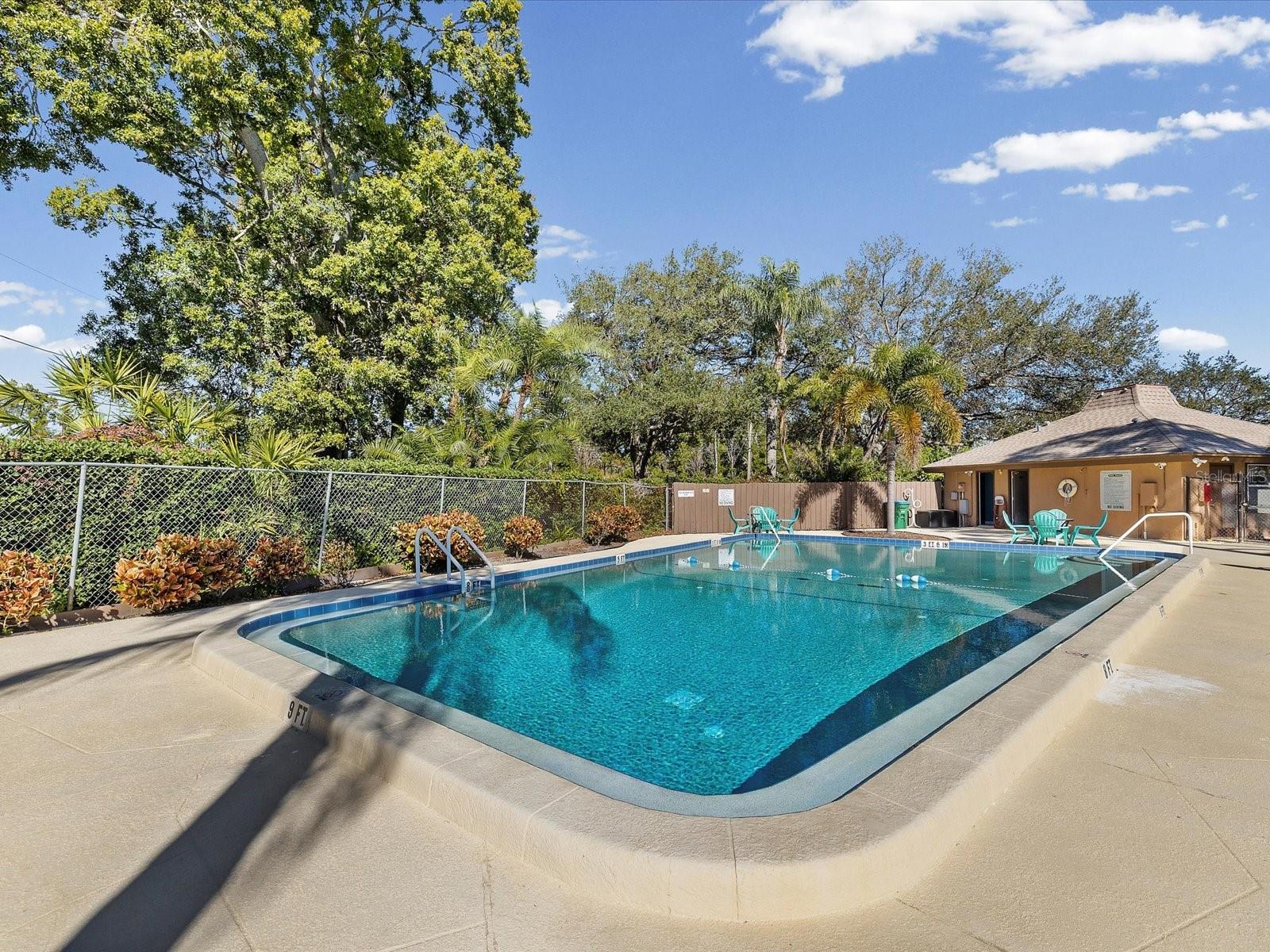 CLEARBROOKE TWNHS PH 3 - Residential