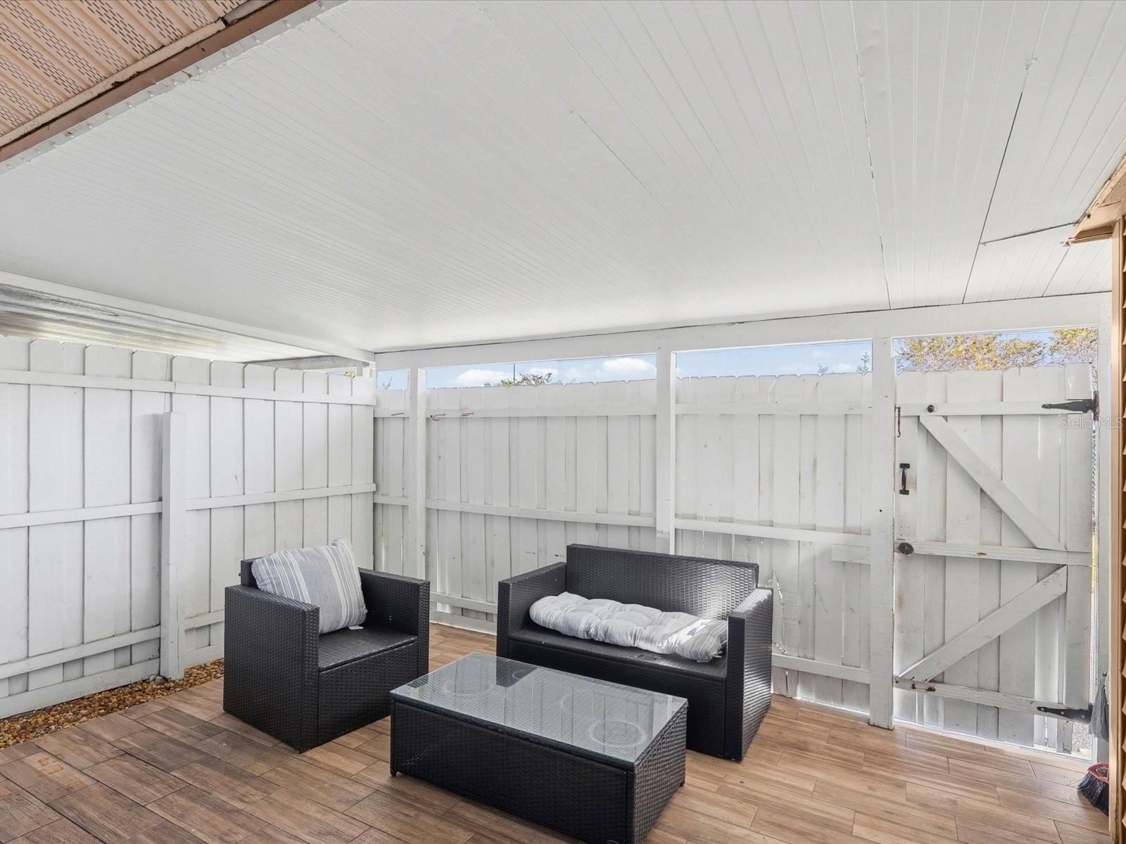 CLEARBROOKE TWNHS PH 3 - Residential