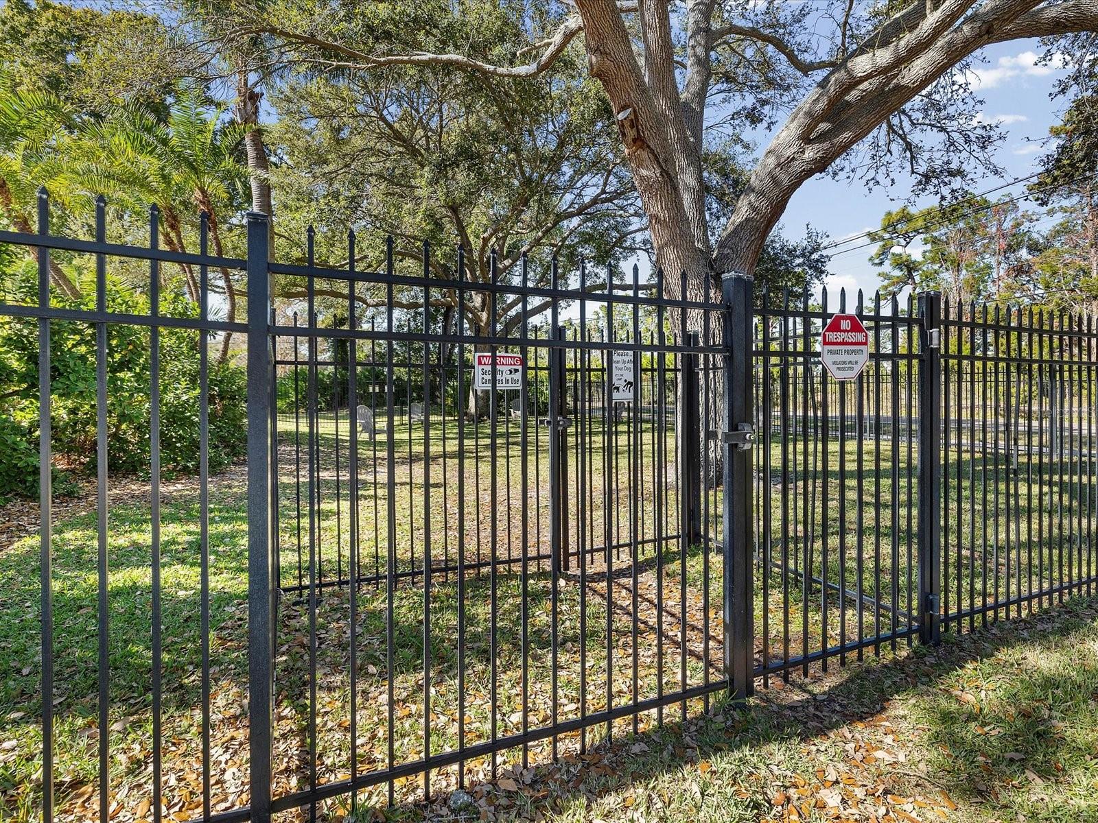 CLEARBROOKE TWNHS PH 3 - Residential