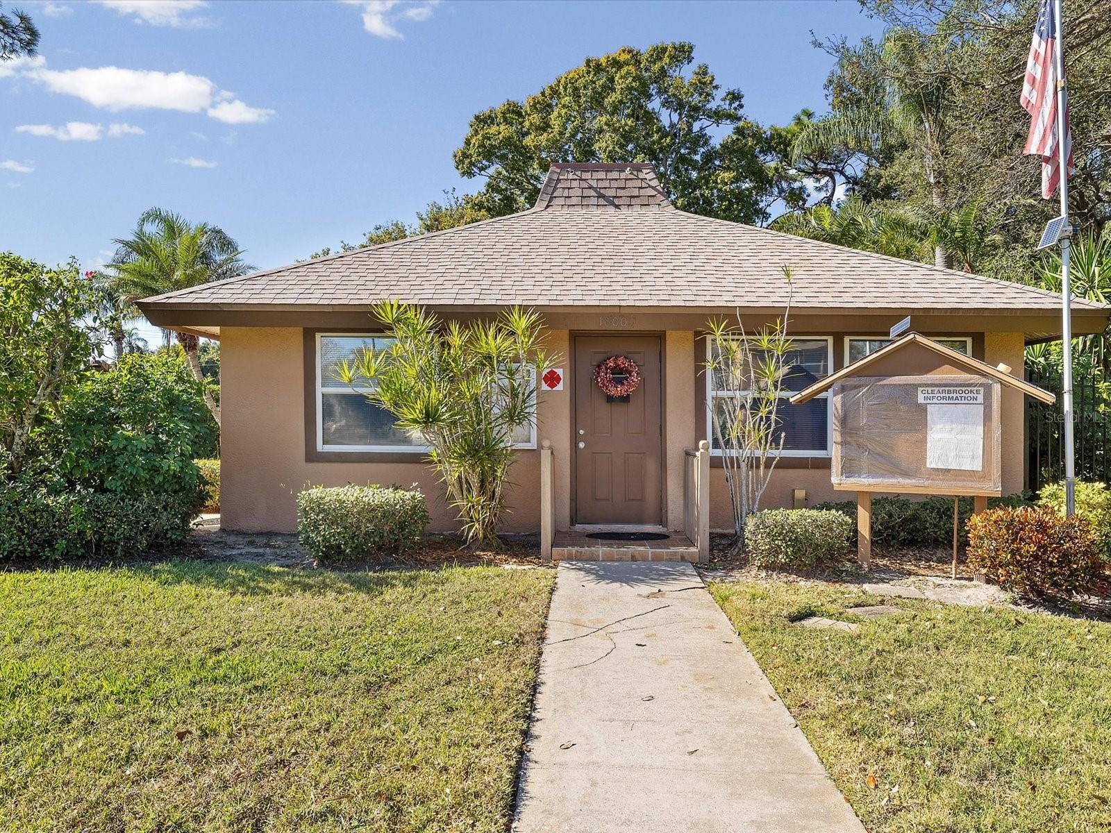 CLEARBROOKE TWNHS PH 3 - Residential