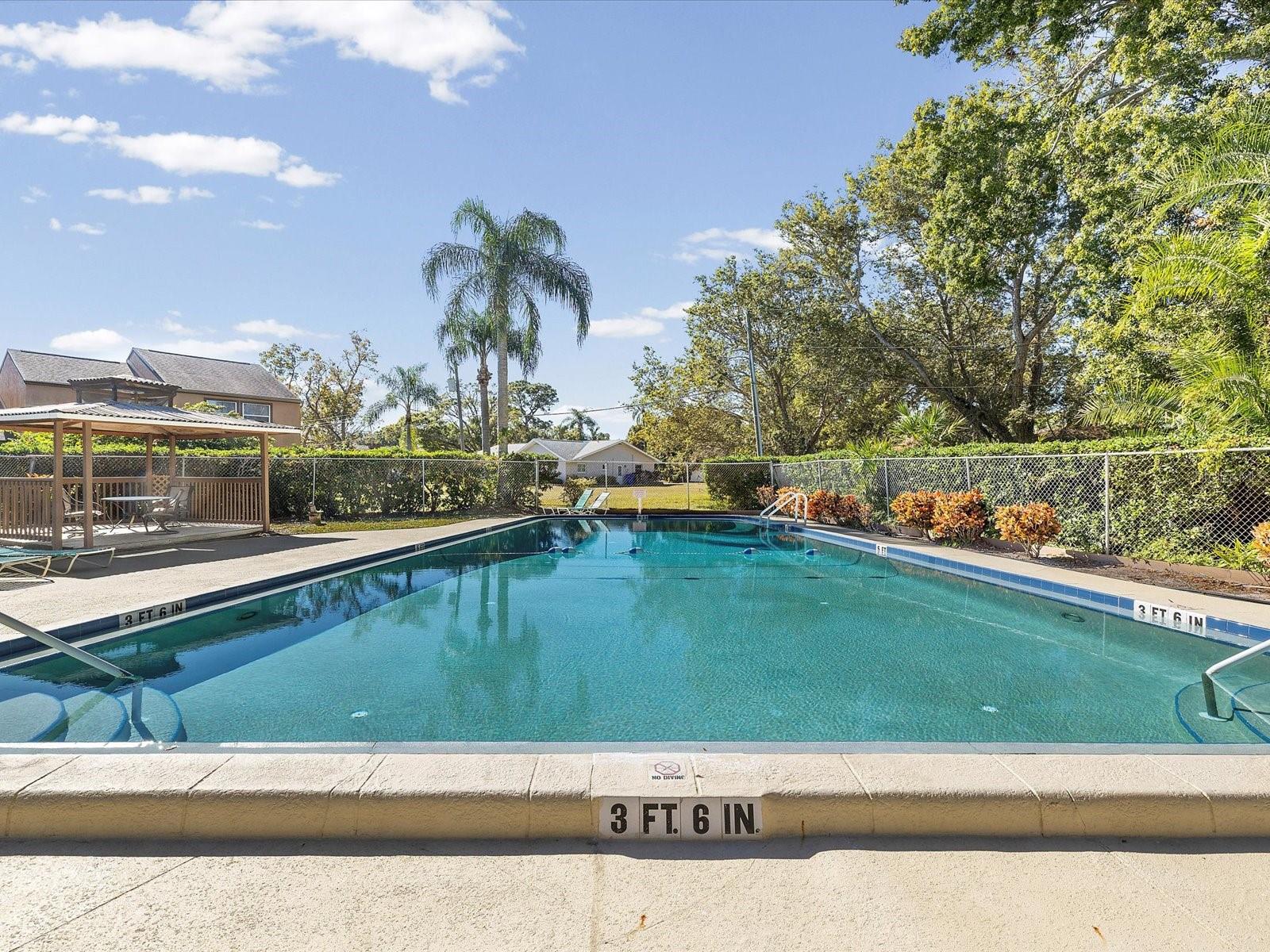 CLEARBROOKE TWNHS PH 3 - Residential