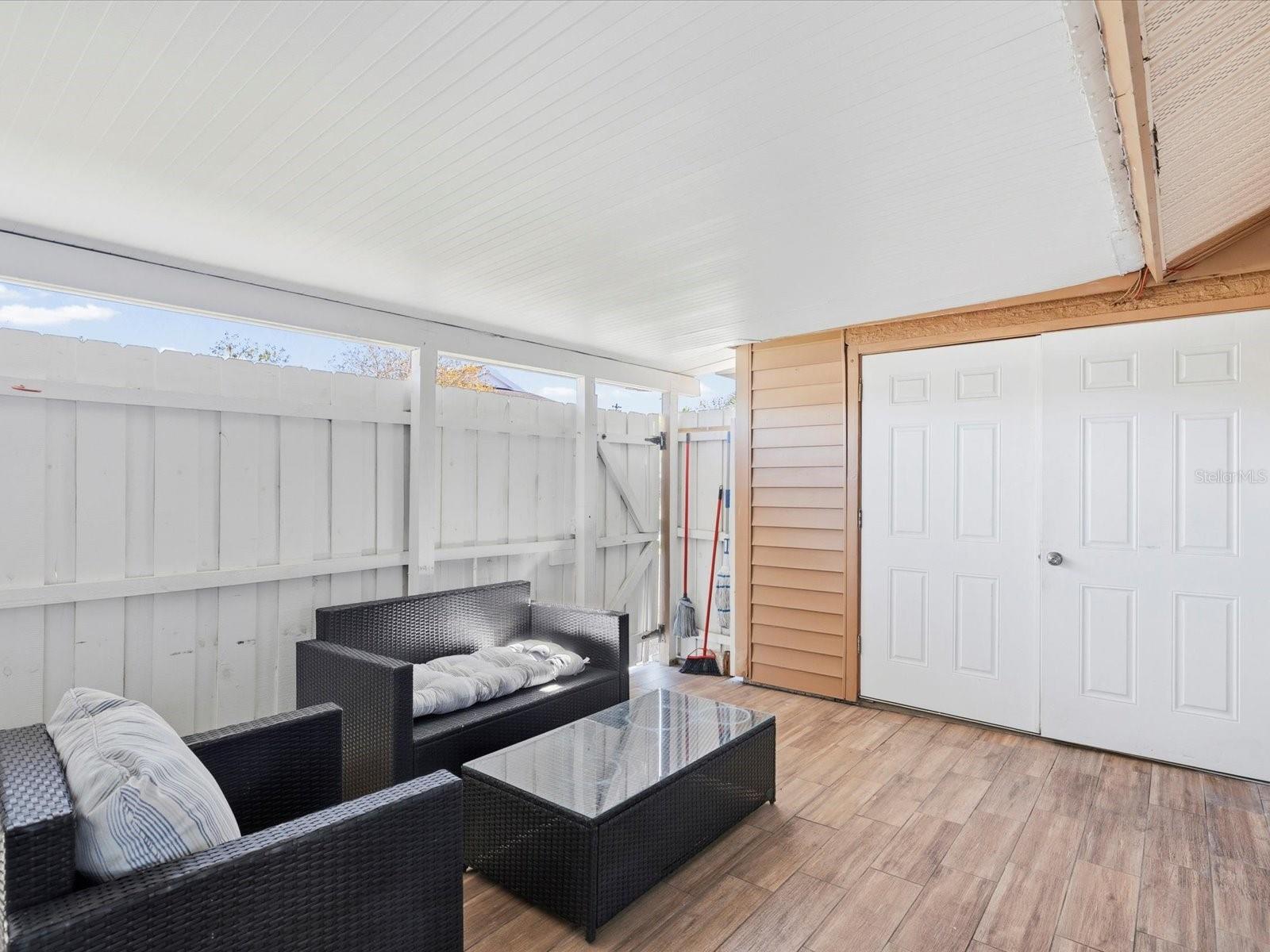 CLEARBROOKE TWNHS PH 3 - Residential