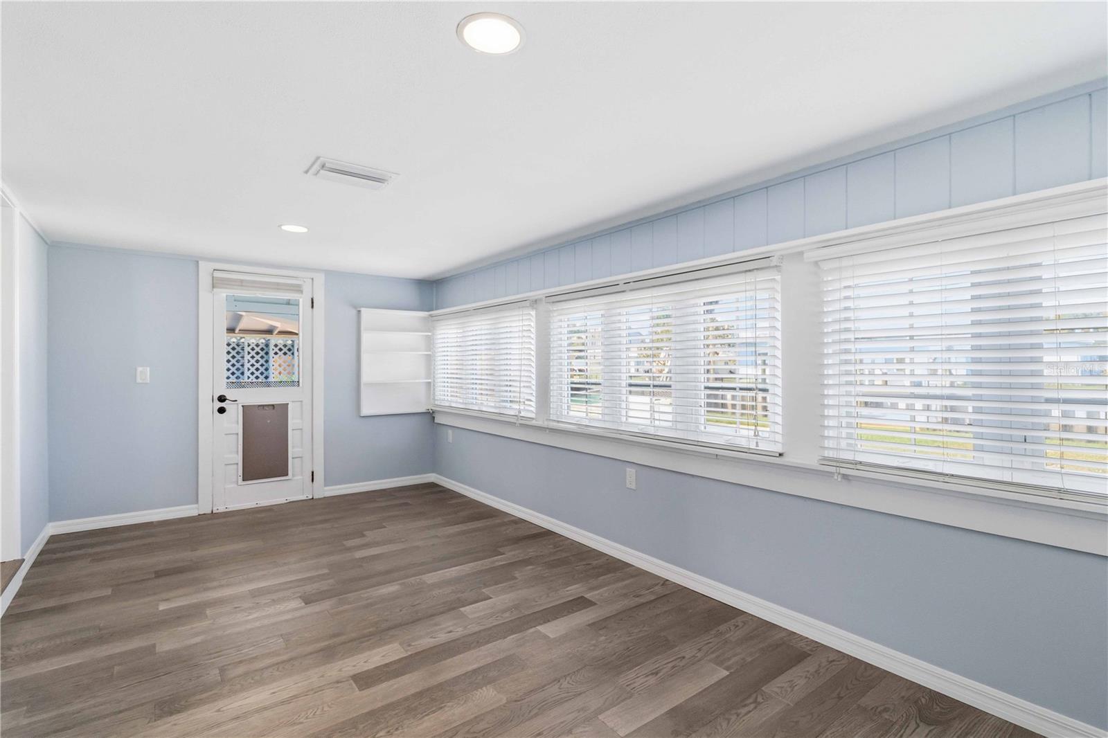 ALFORD & VOWELLS - Residential