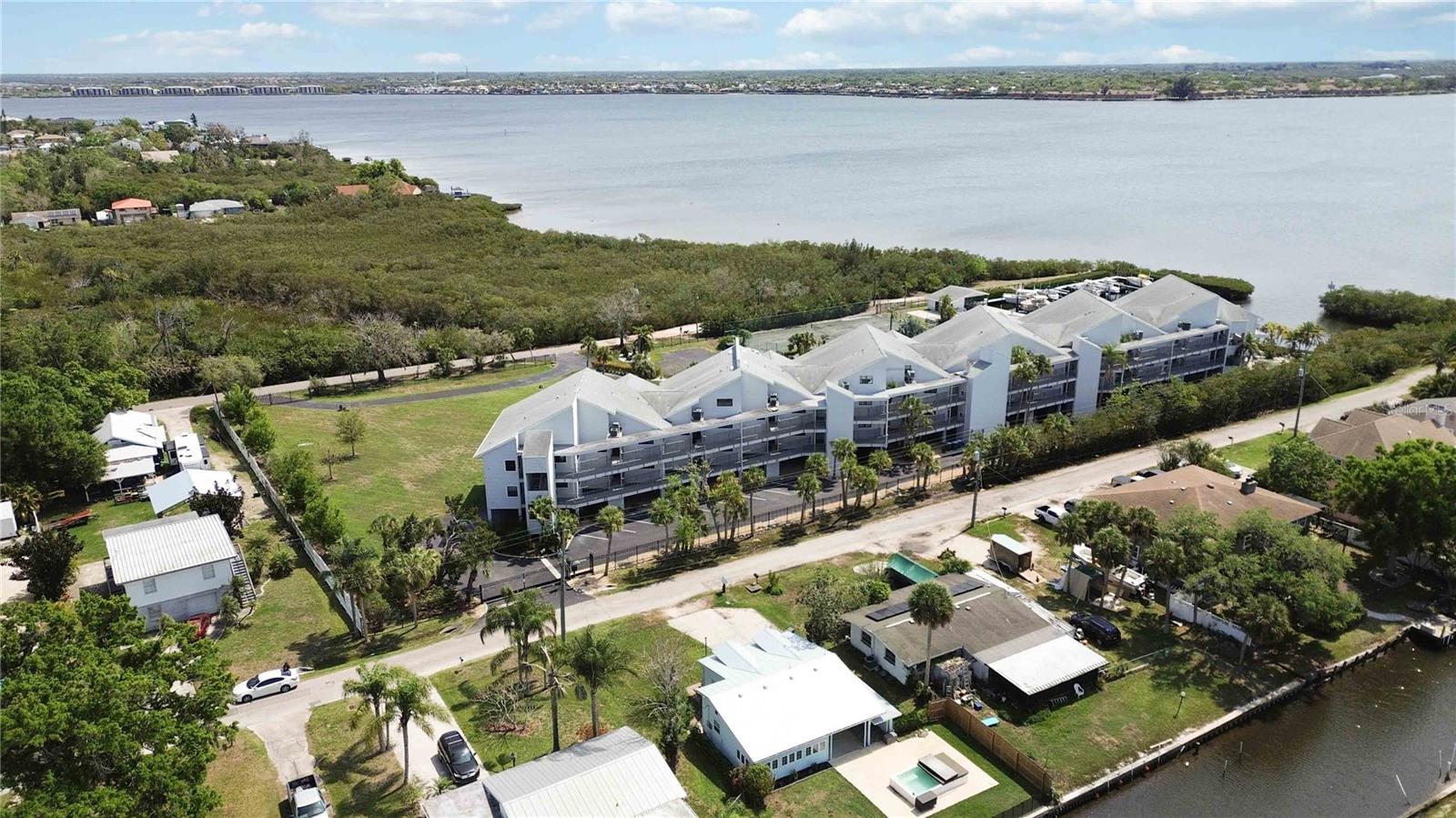 ALFORD & VOWELLS - Residential