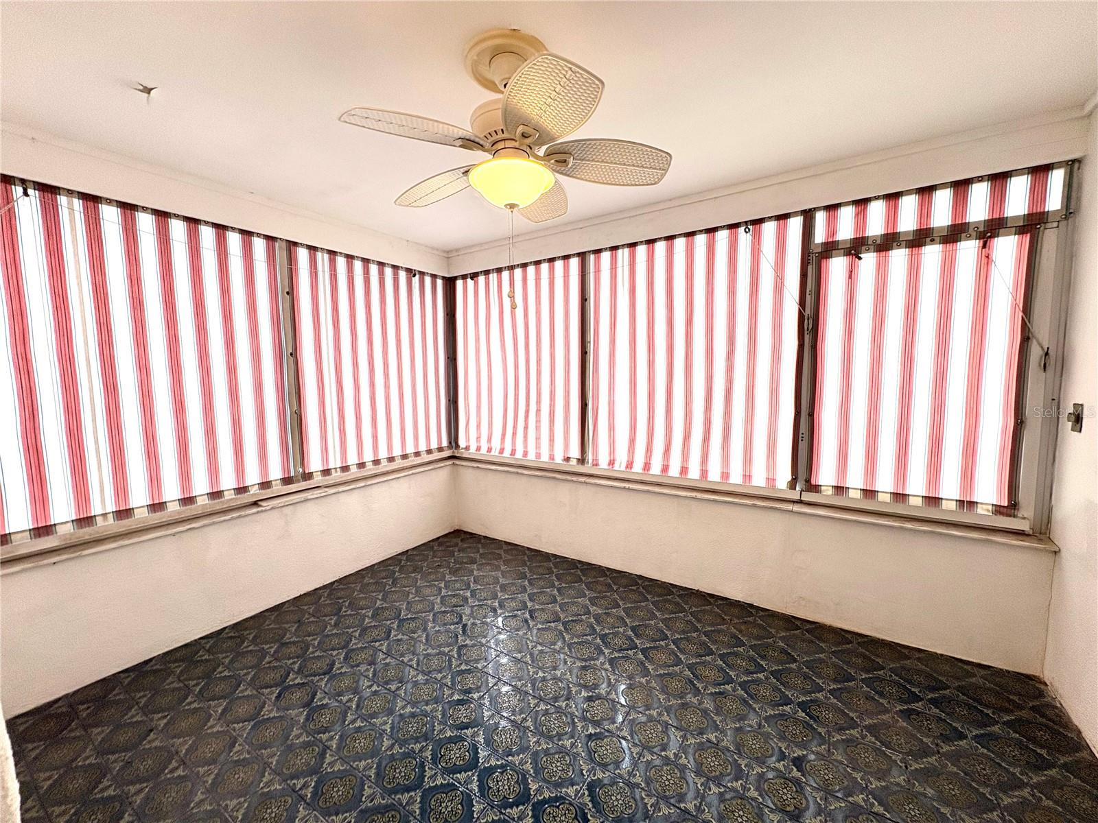 MAINLANDS OF TAMARAC BY THE GULF UNIT 4 CONDO - Residential