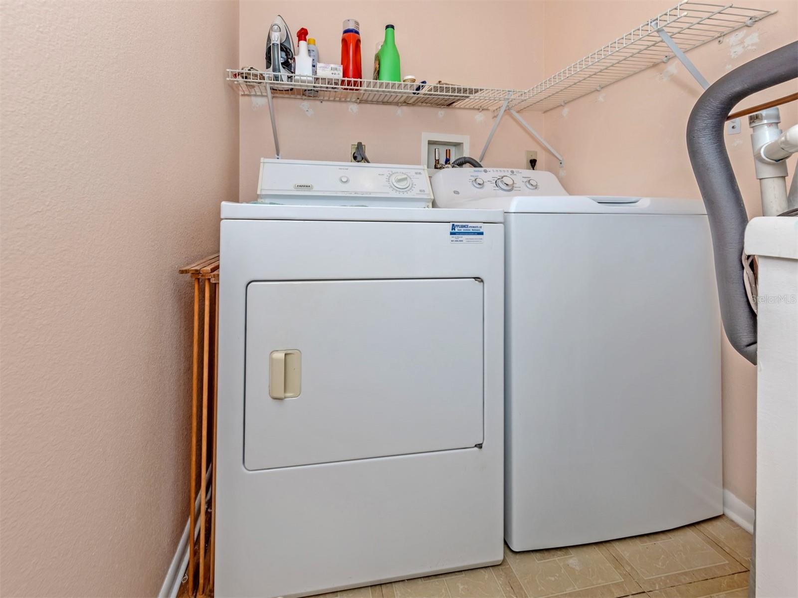 PINEBROOK LAKE CLUB PH 1 - Residential