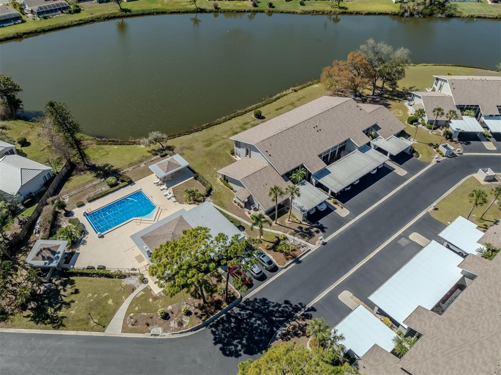 PINEBROOK LAKE CLUB PH 1 - Residential