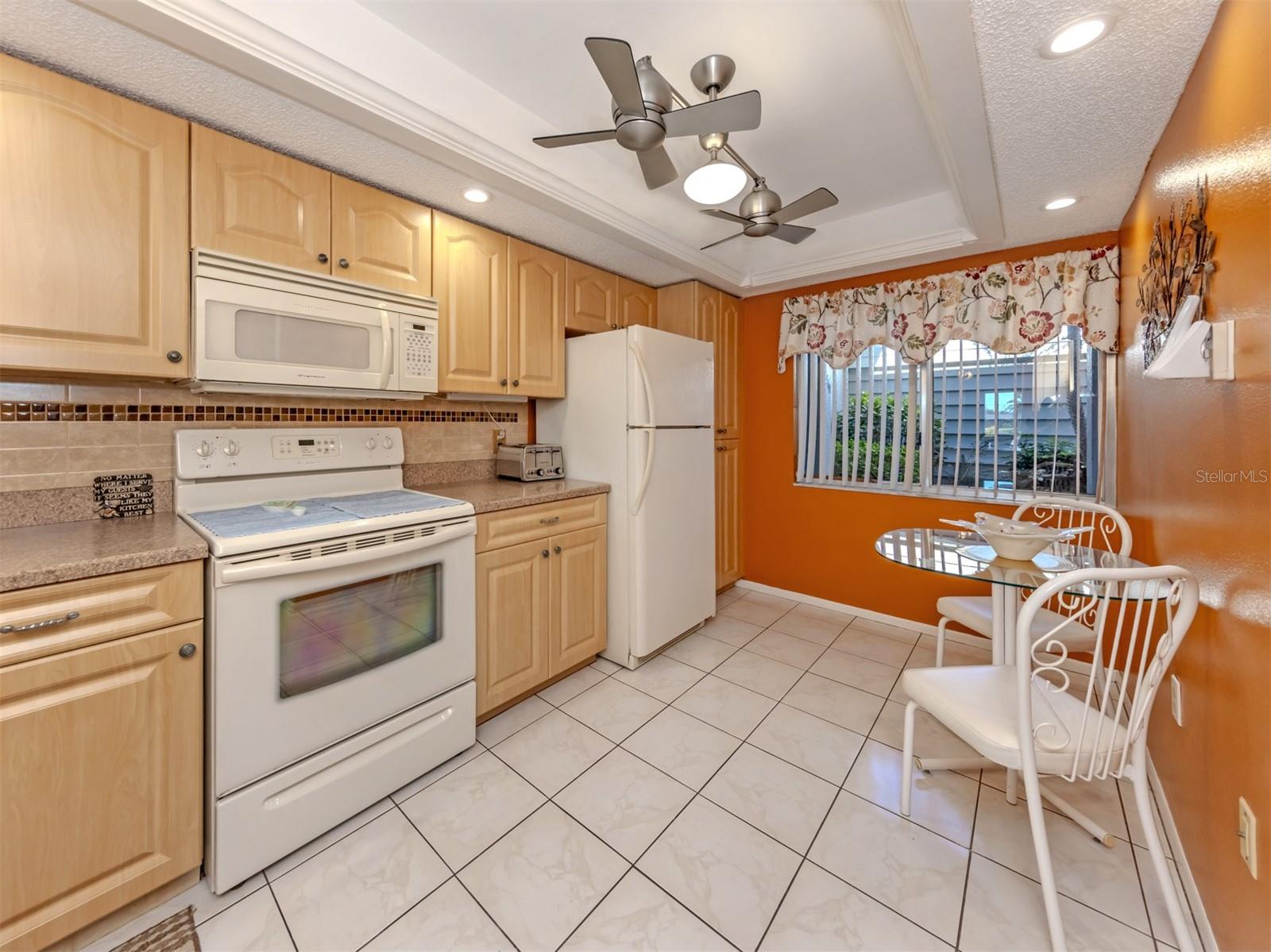 PINEBROOK LAKE CLUB PH 1 - Residential