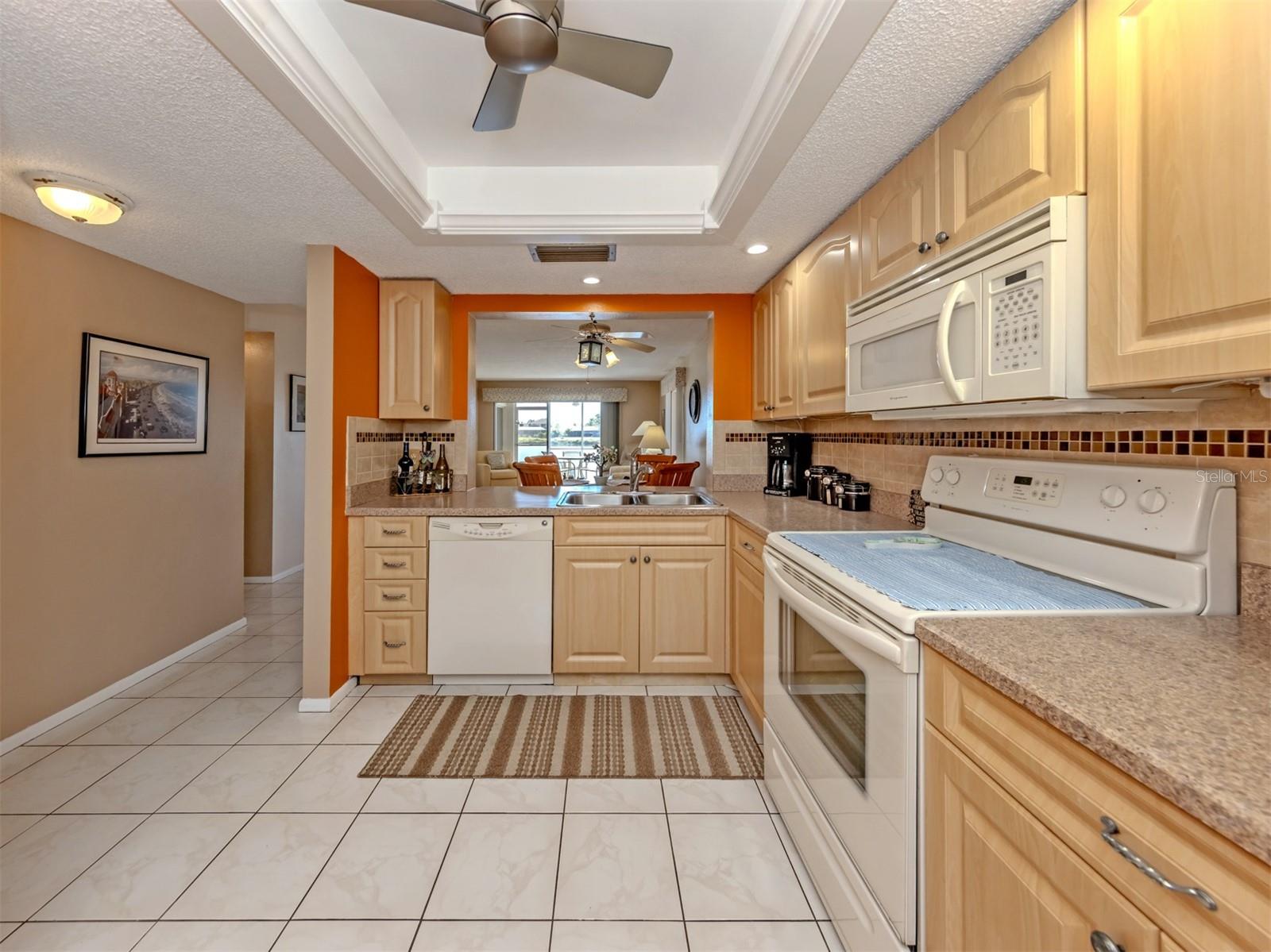 PINEBROOK LAKE CLUB PH 1 - Residential