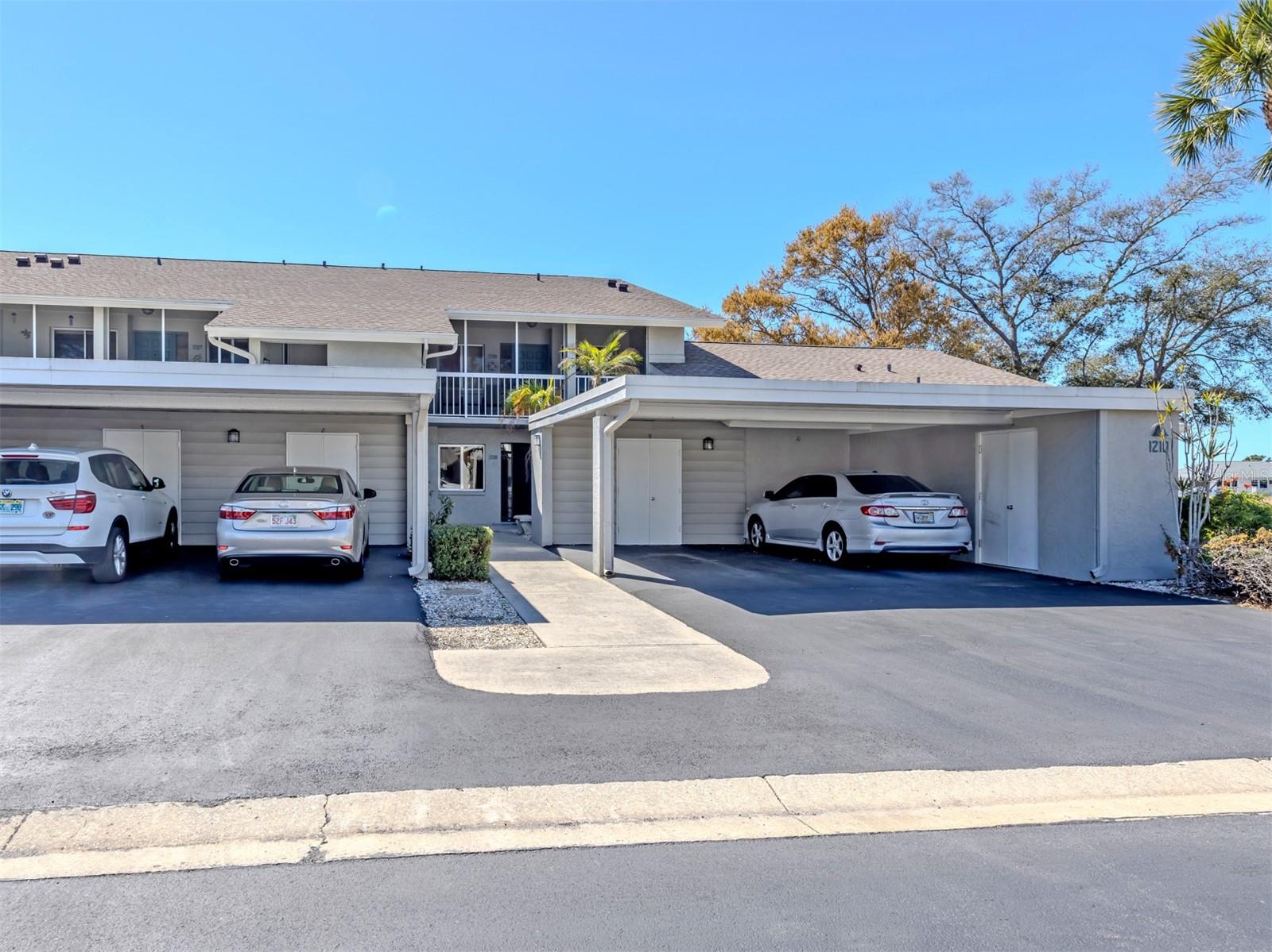 PINEBROOK LAKE CLUB PH 1 - Residential