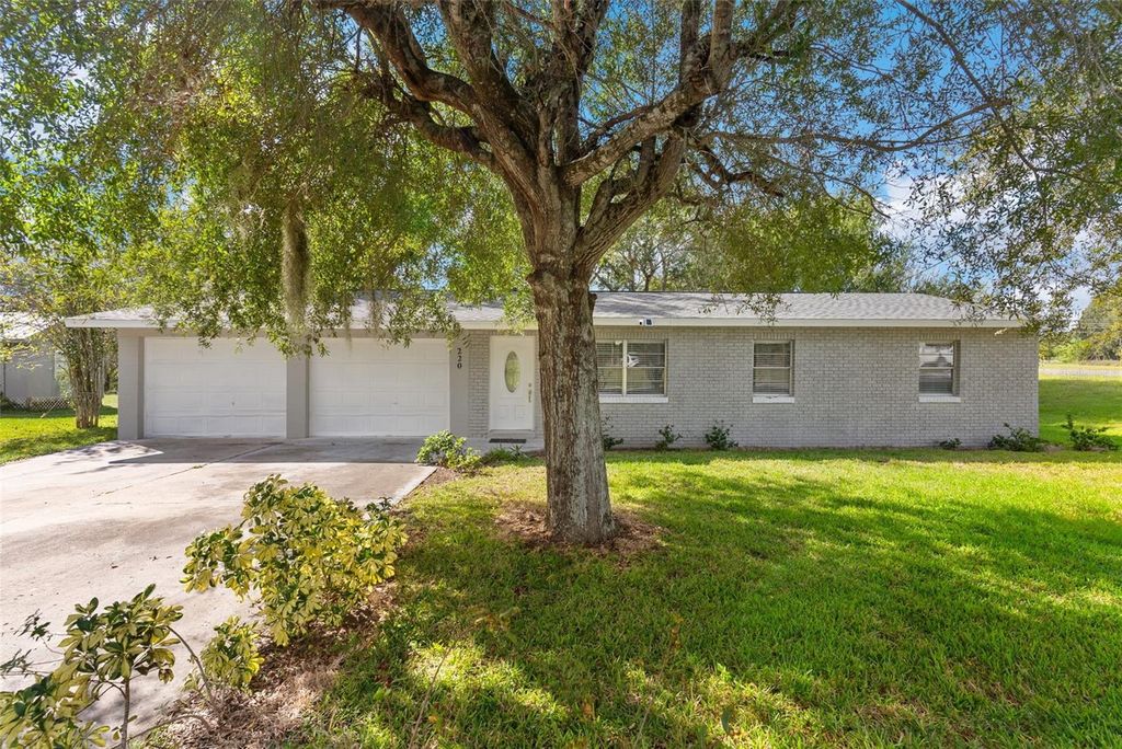 Photo of 220 Houser Road, Lake Wales, FL 33898 (MLS # L4957033)