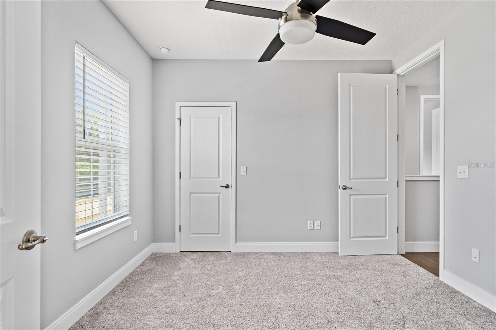 CAMELLIA SQUARE TWNHMS - Residential Lease