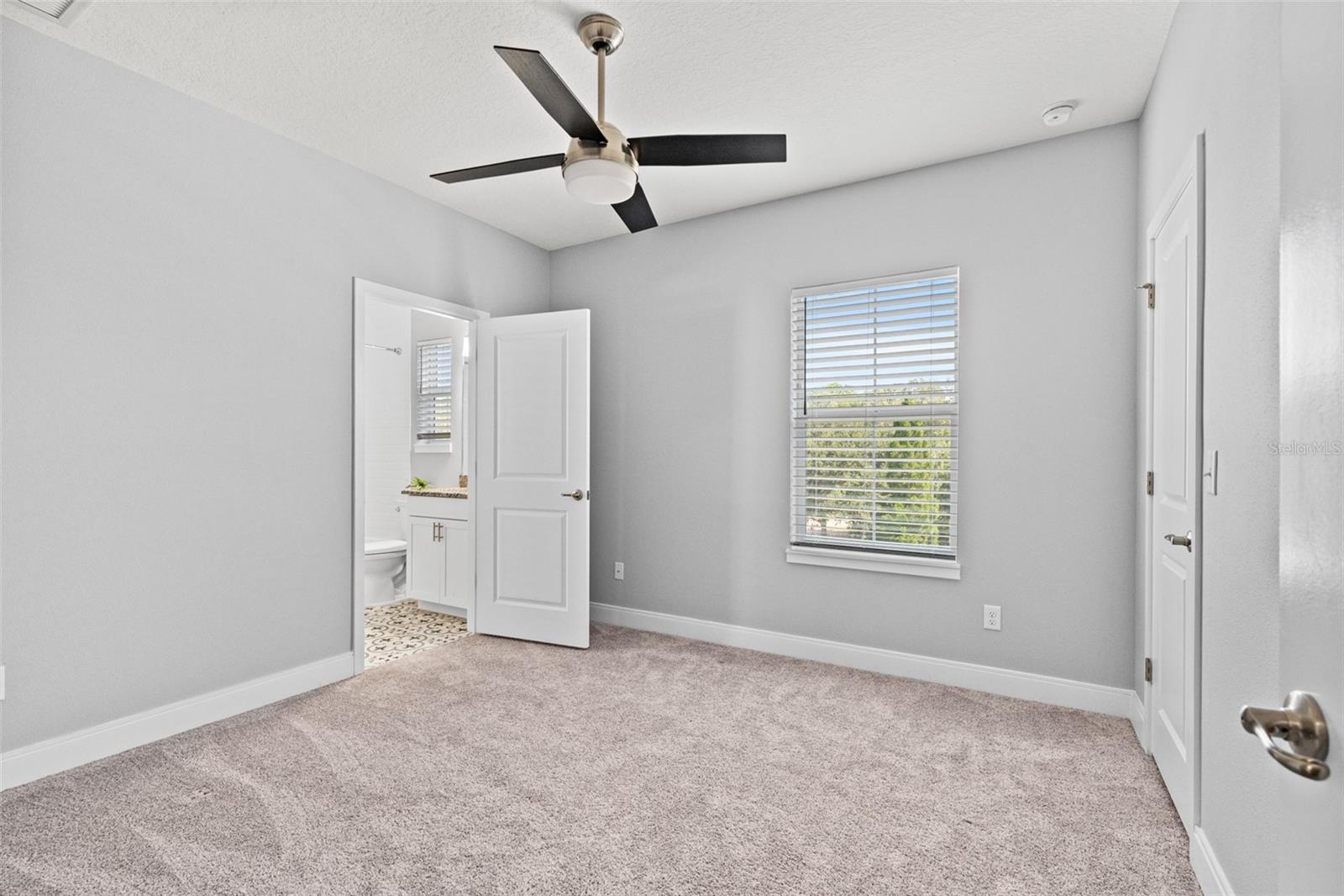 CAMELLIA SQUARE TWNHMS - Residential Lease