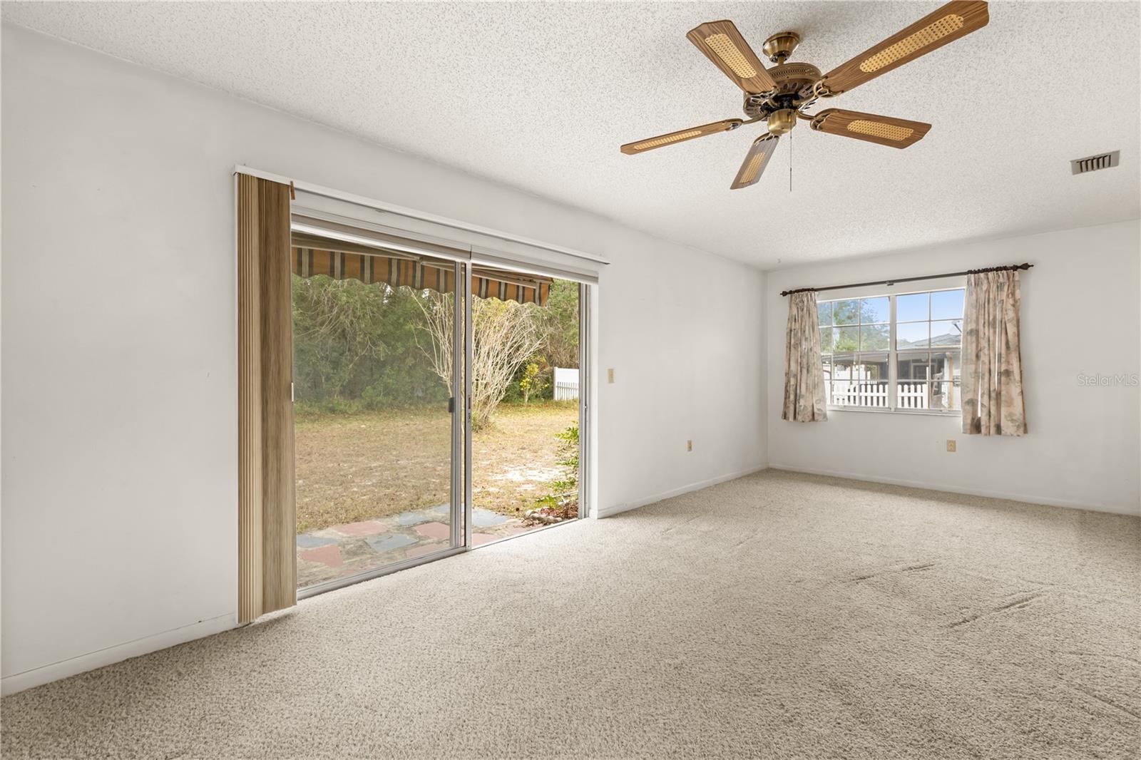 MARION OAKS UN 02 - Residential