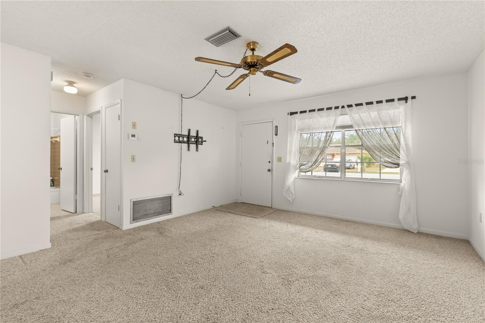 MARION OAKS UN 02 - Residential