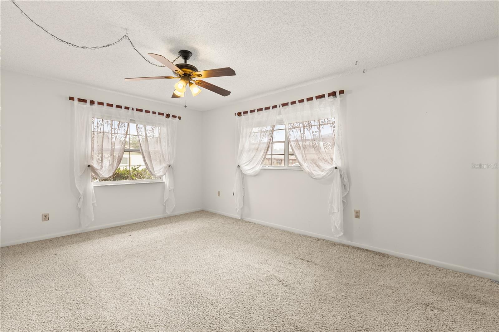 MARION OAKS UN 02 - Residential