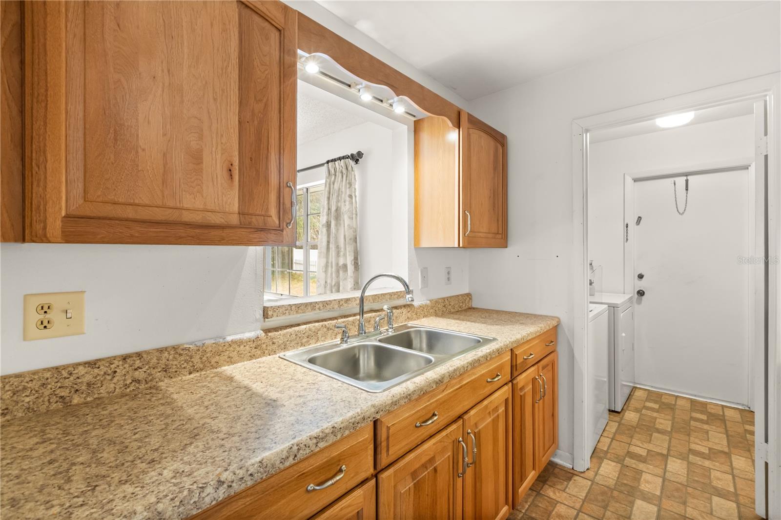 MARION OAKS UN 02 - Residential