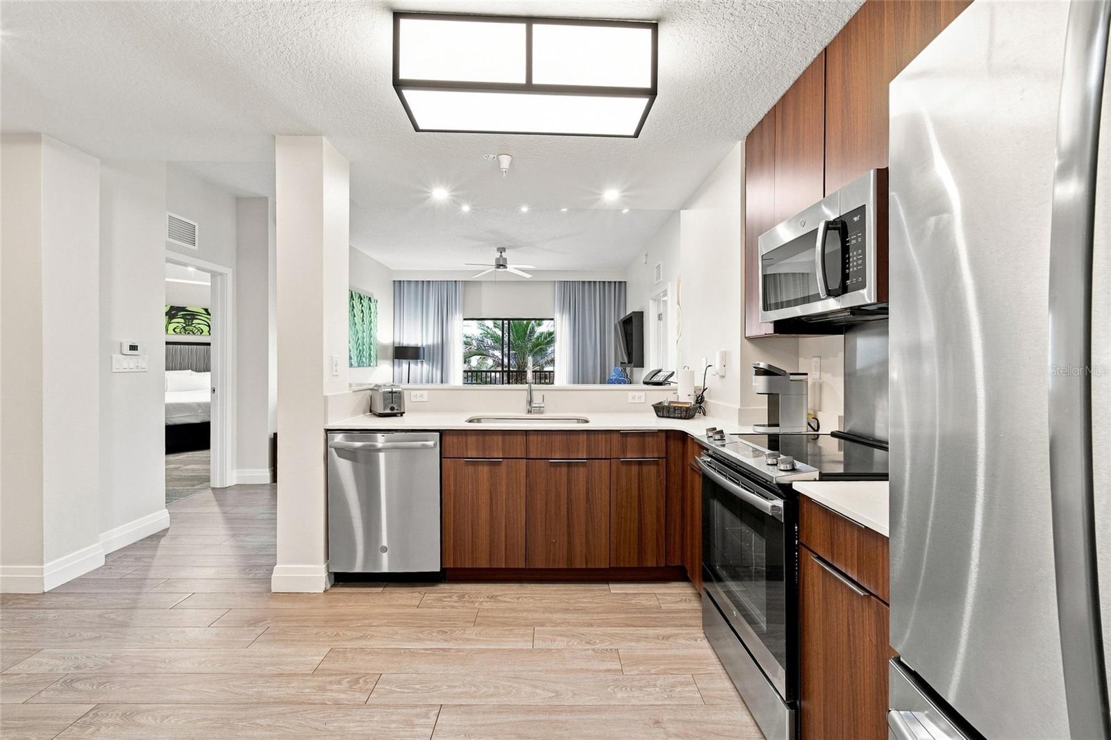14501 GROVE RESORT 2304