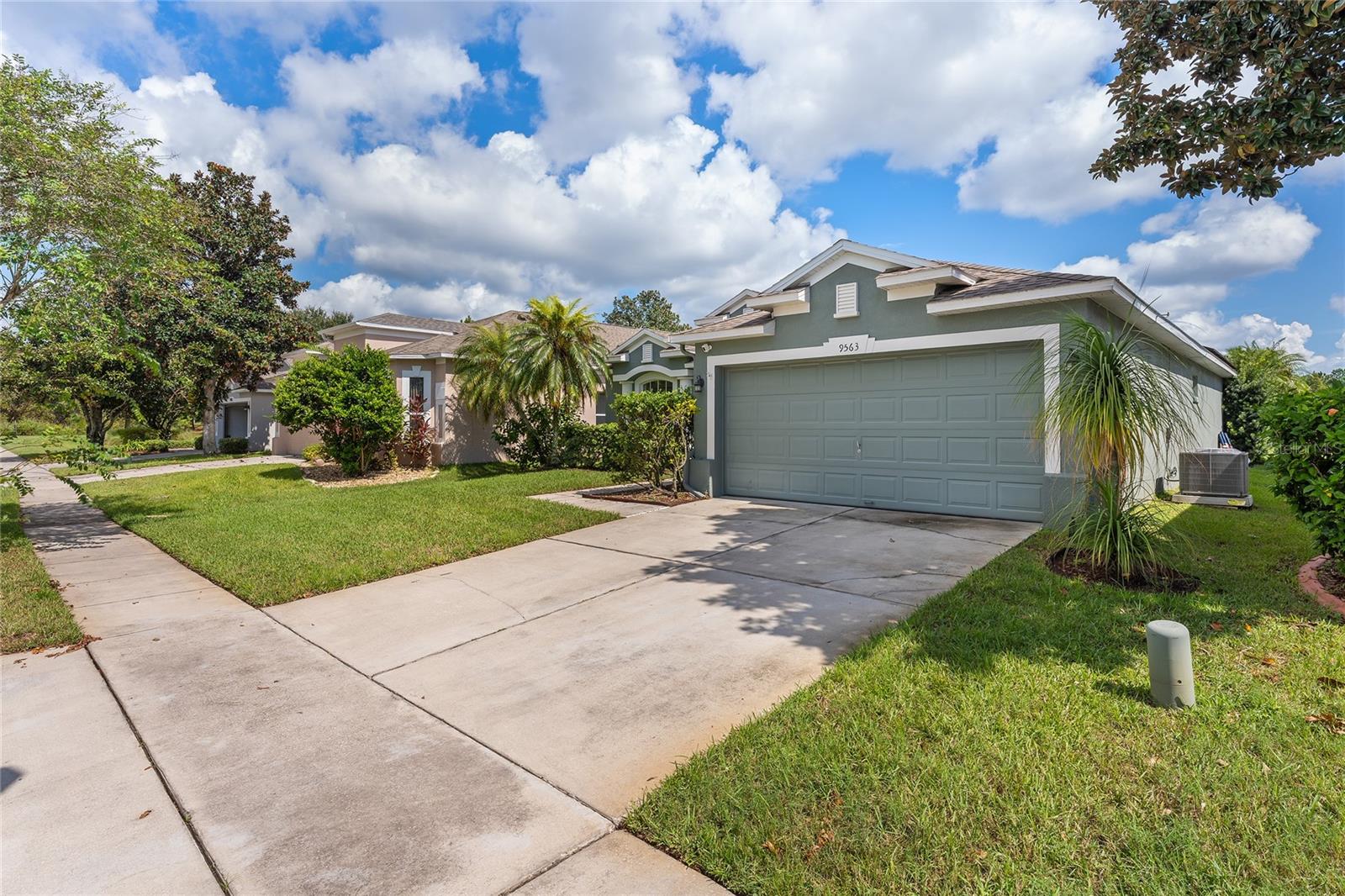 9563 MYRTLE CREEK LN