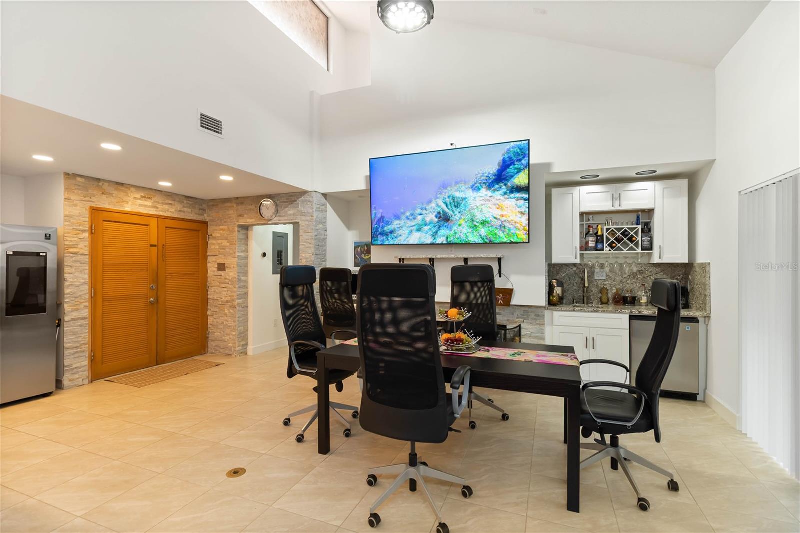 SUN BAY CLUB CONDO - Residential