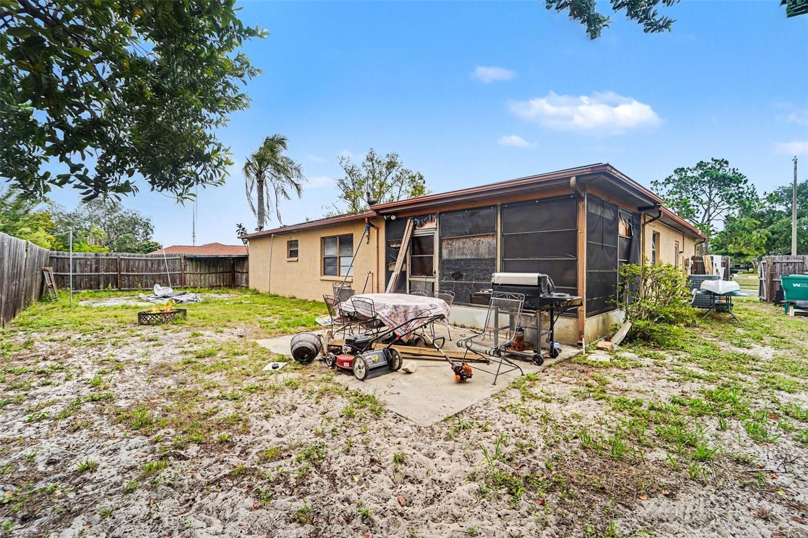 HOLIDAY LAKES WEST - Residential