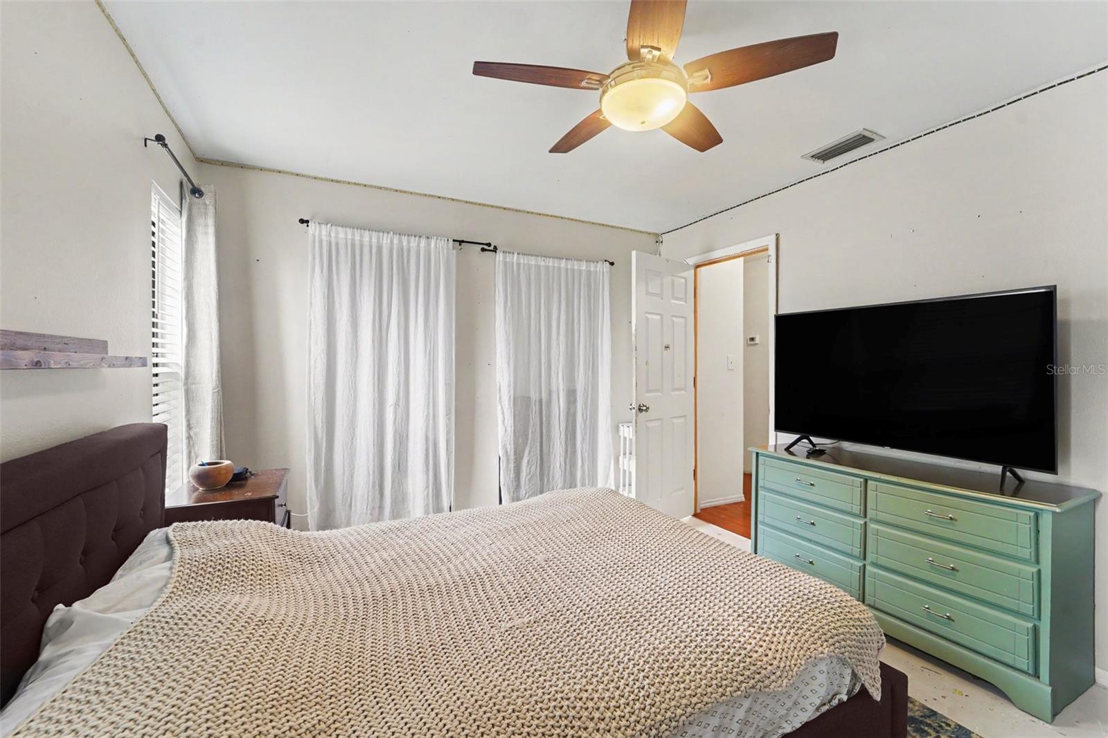 HOLIDAY LAKES WEST - Residential