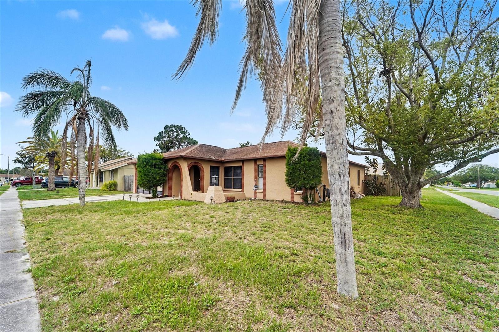 HOLIDAY LAKES WEST - Residential