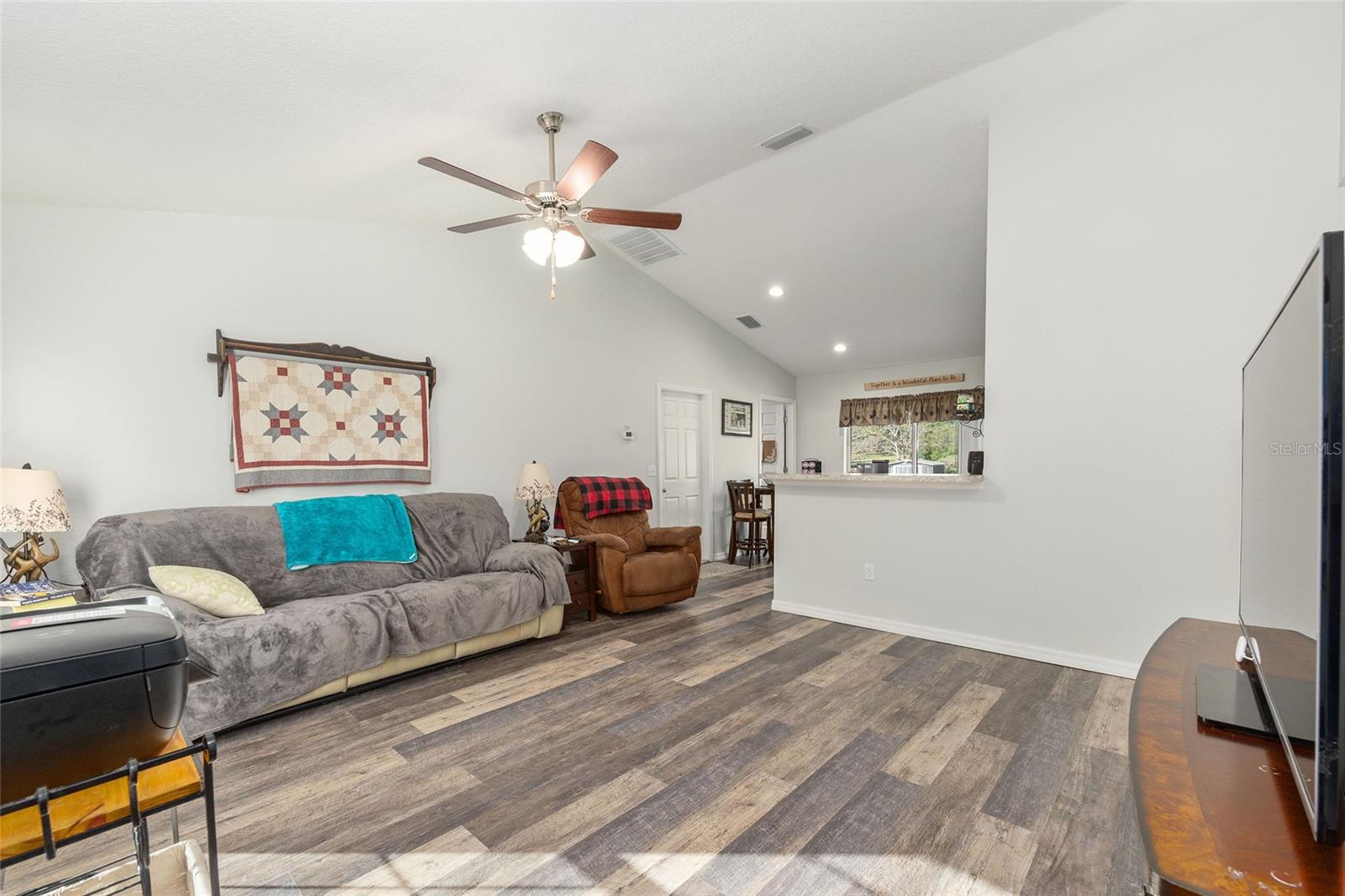 LAKEHAVEN - Residential