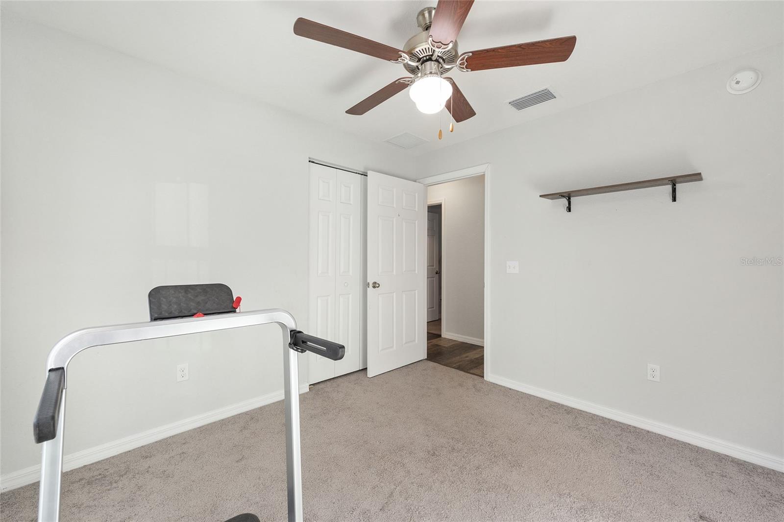 LAKEHAVEN - Residential