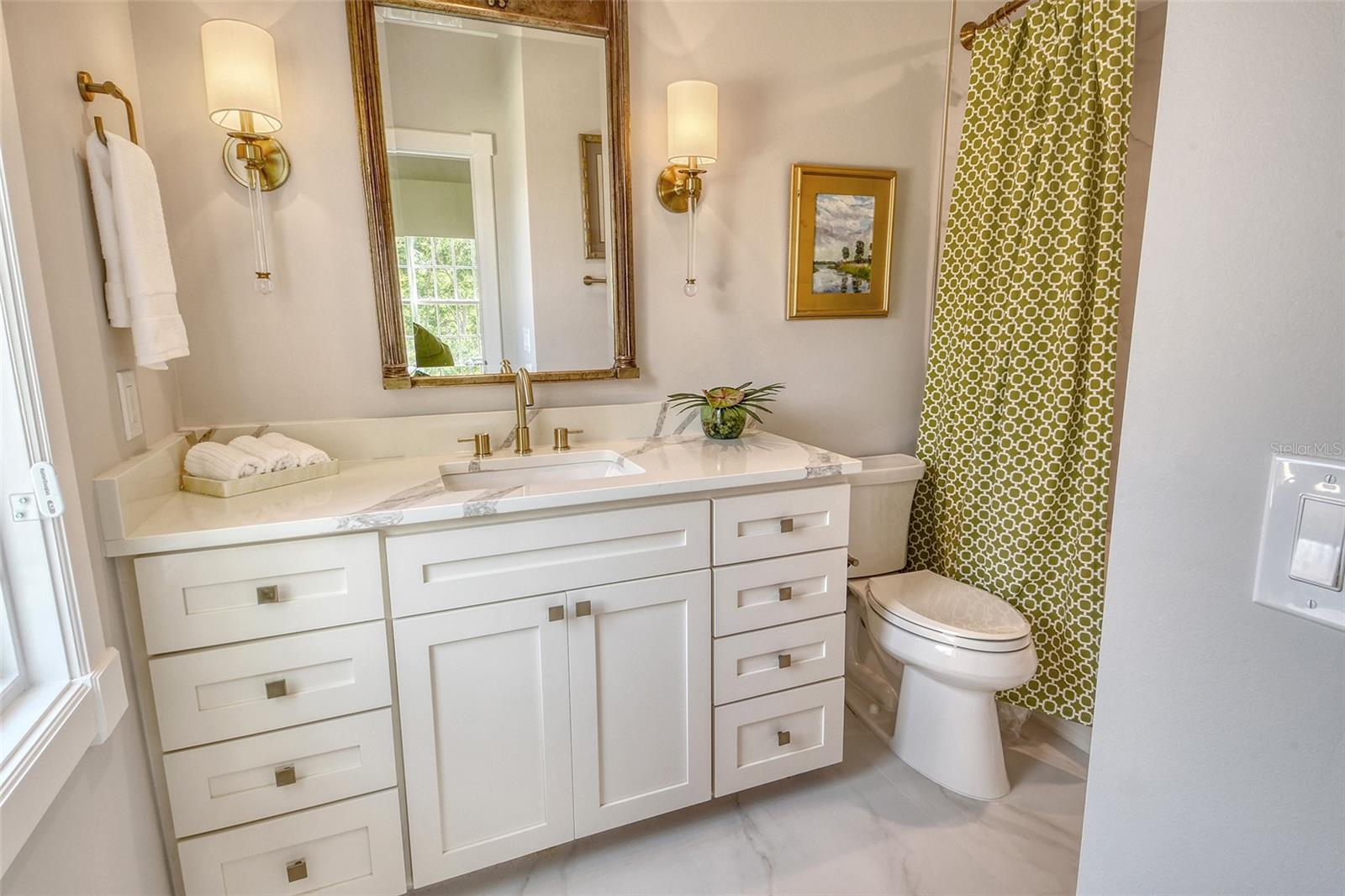 BAY POINT PARK 2 - Residential