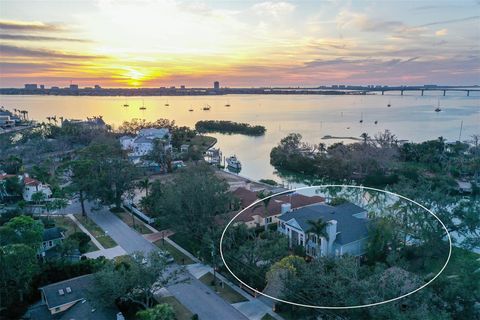 A home in SARASOTA