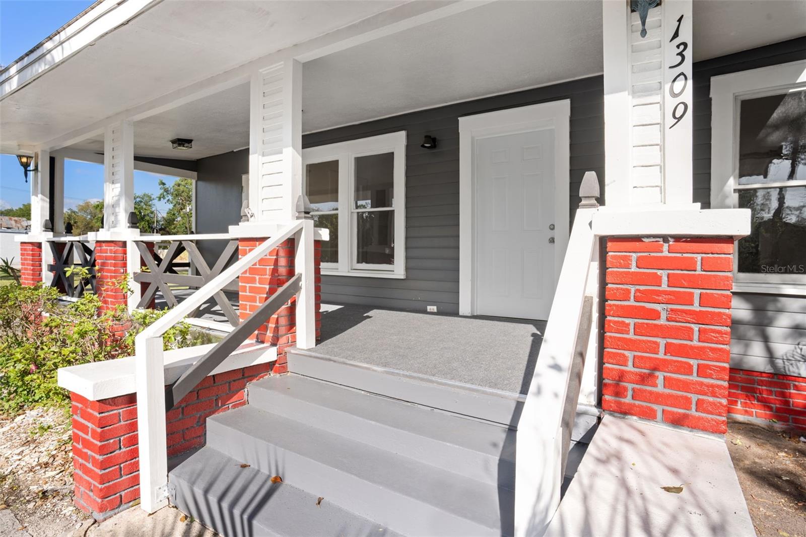 1309 SANFORD AVENUE